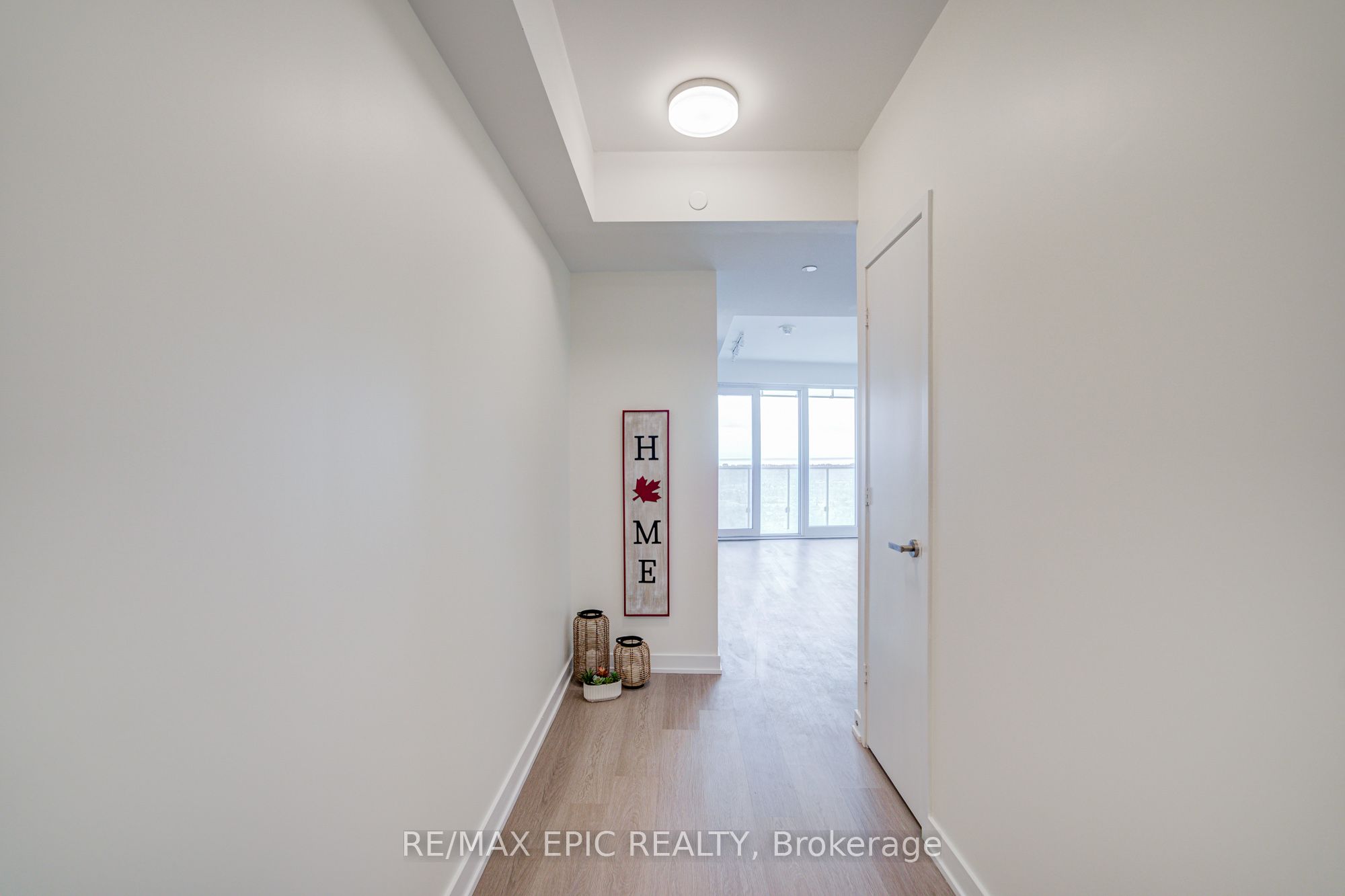 3883 Quartz Road 2709