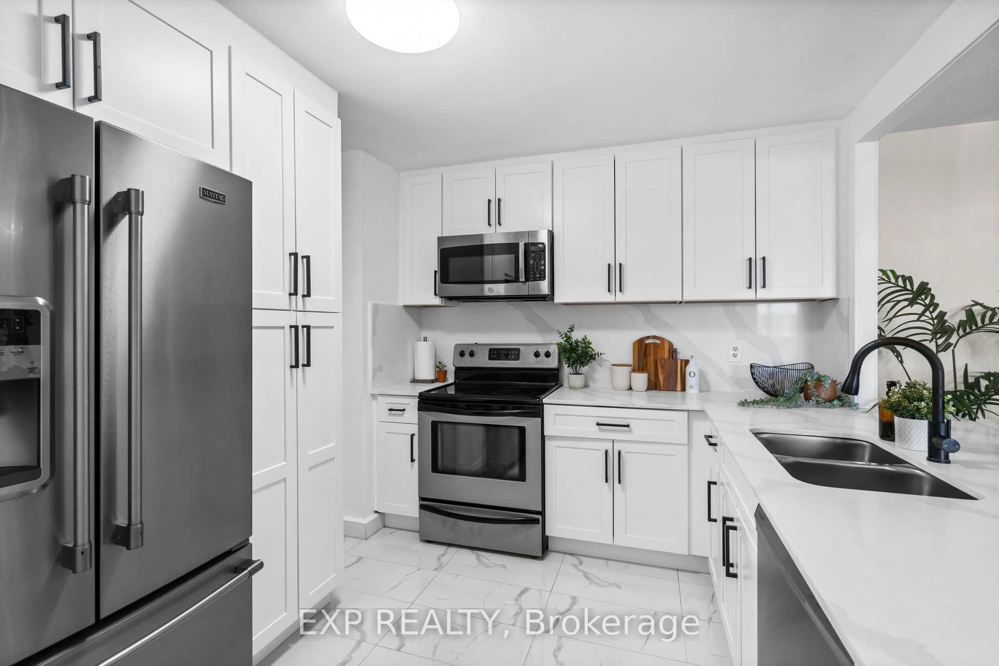 2323 Confederation Parkway 905