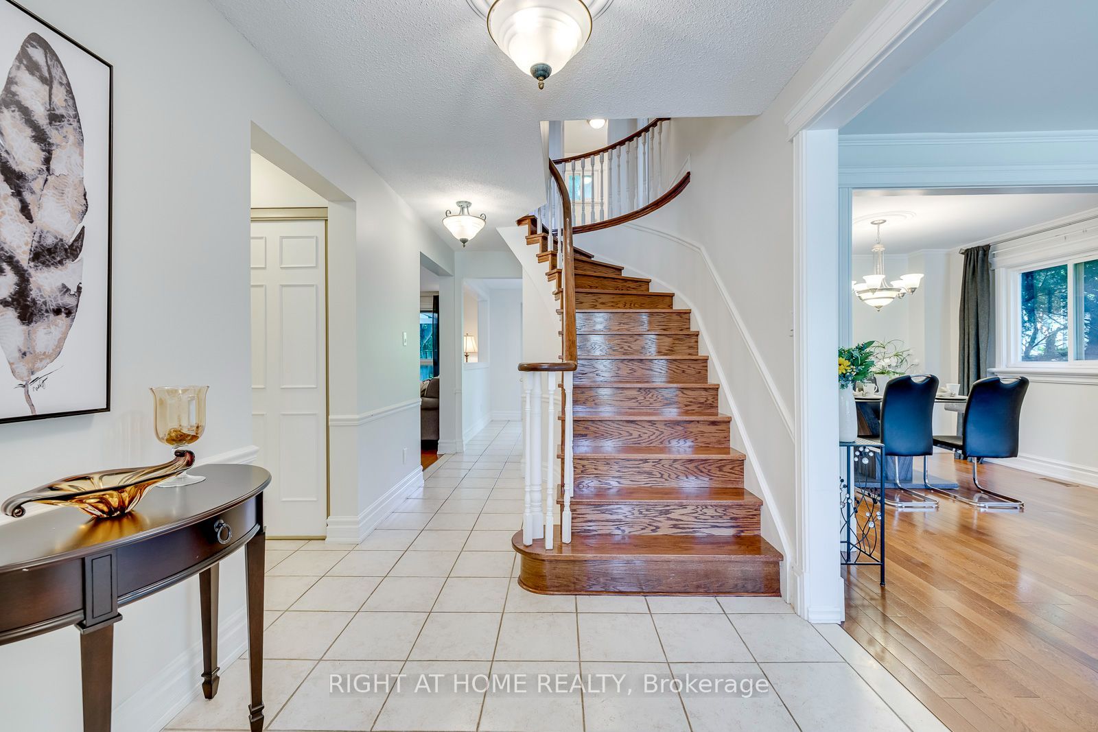 1025 Vanier Drive