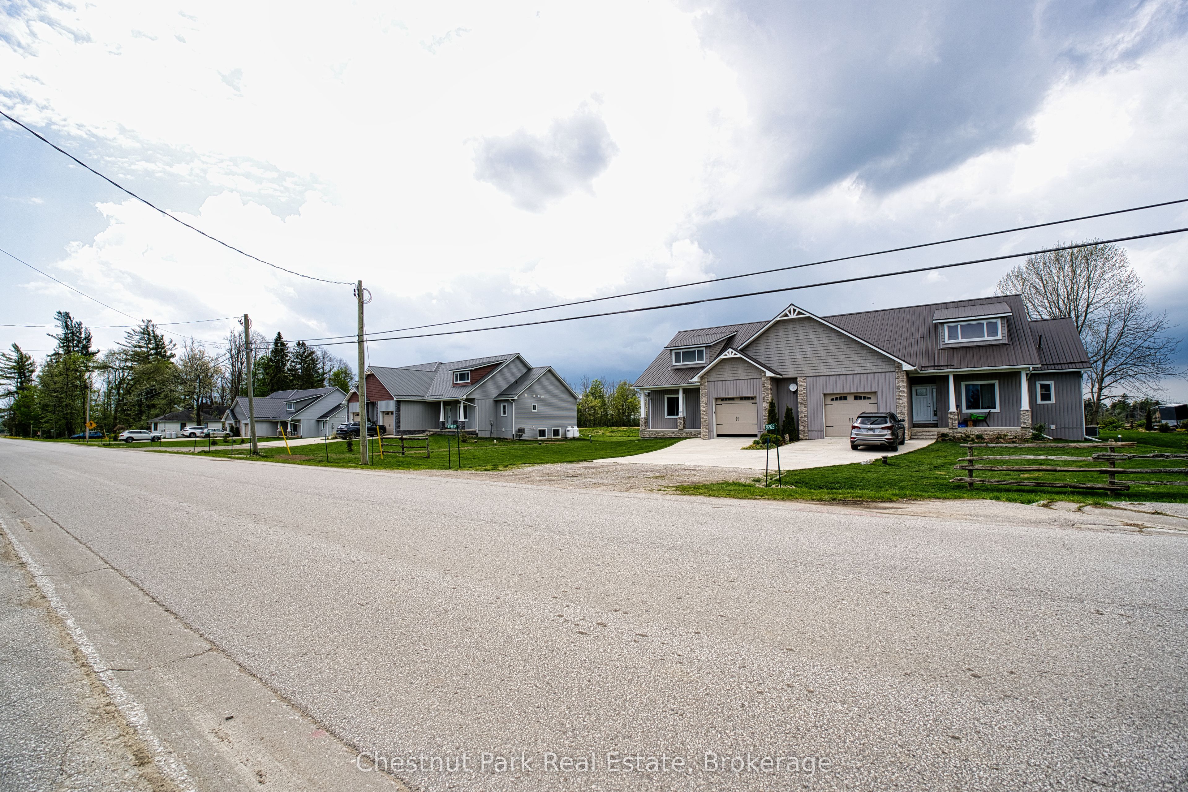 319916-319926 Kemble Rock Road