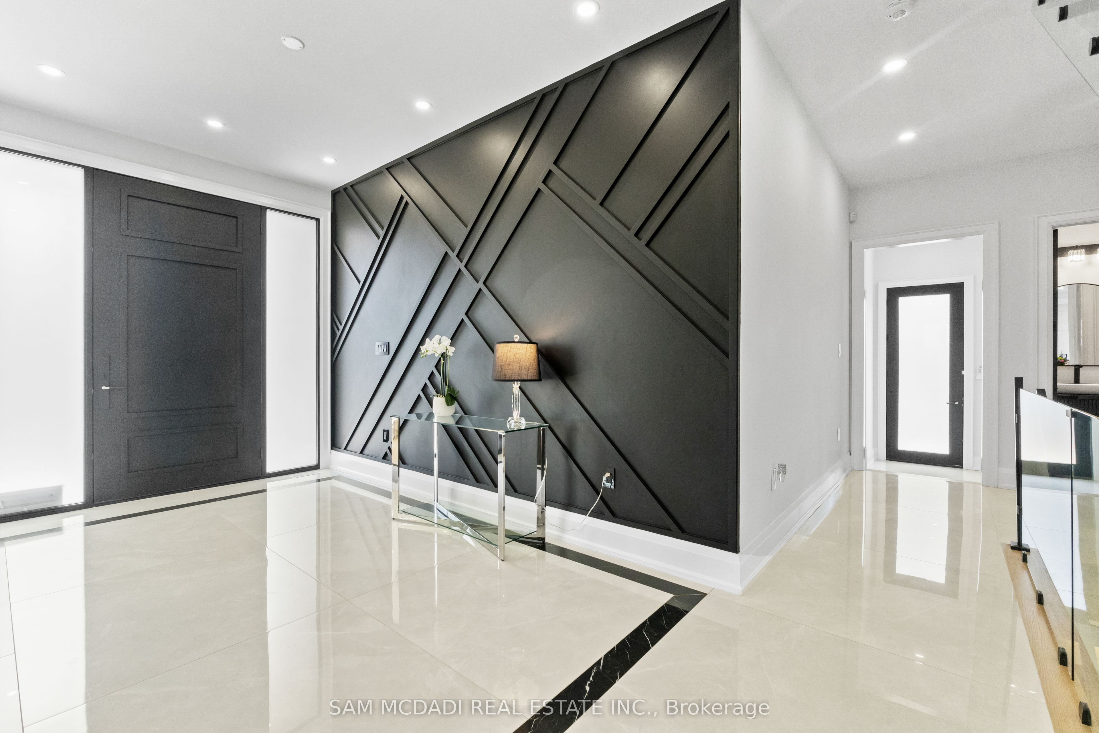 107 Vista Boulevard