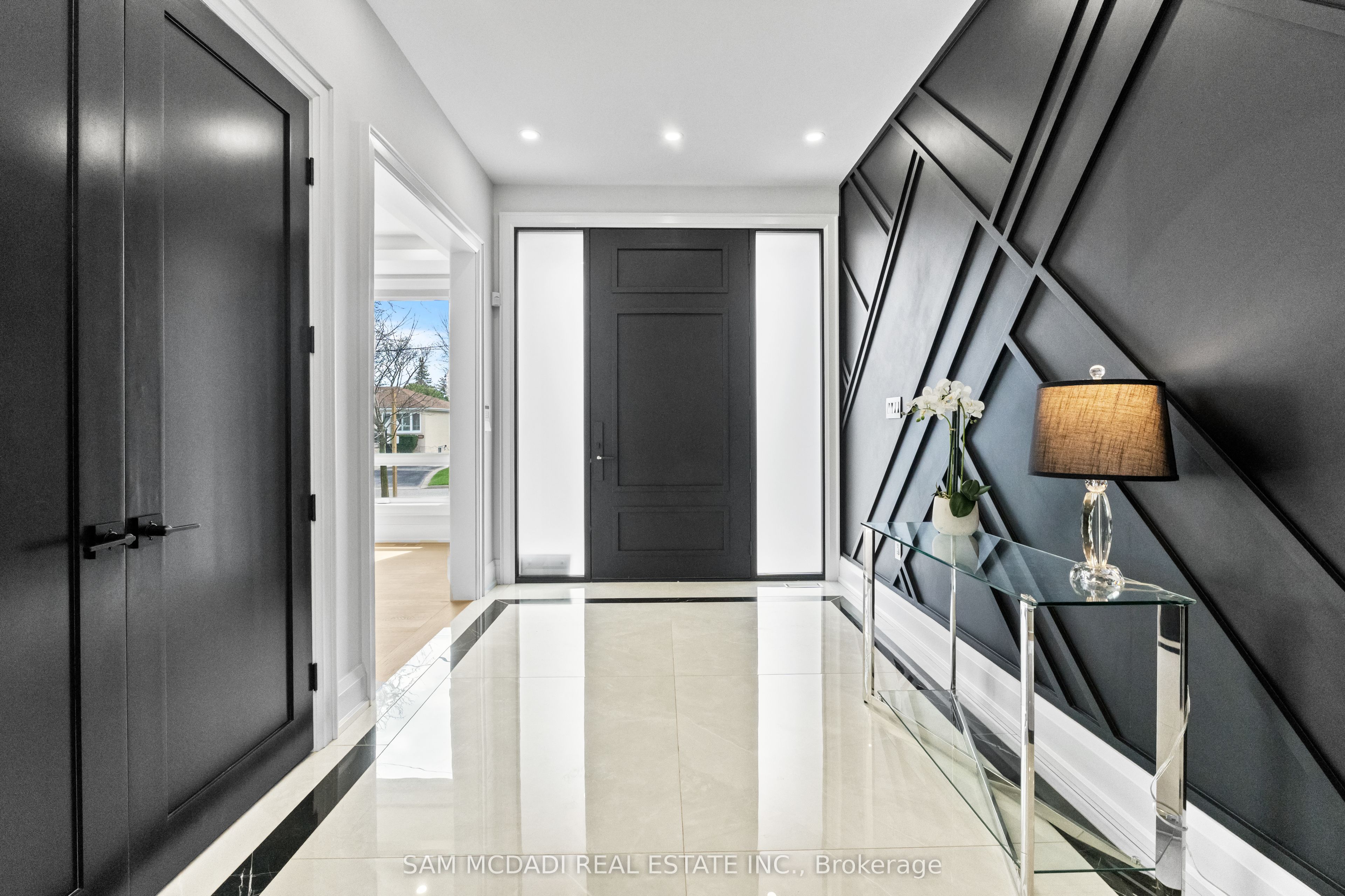 107 Vista Boulevard