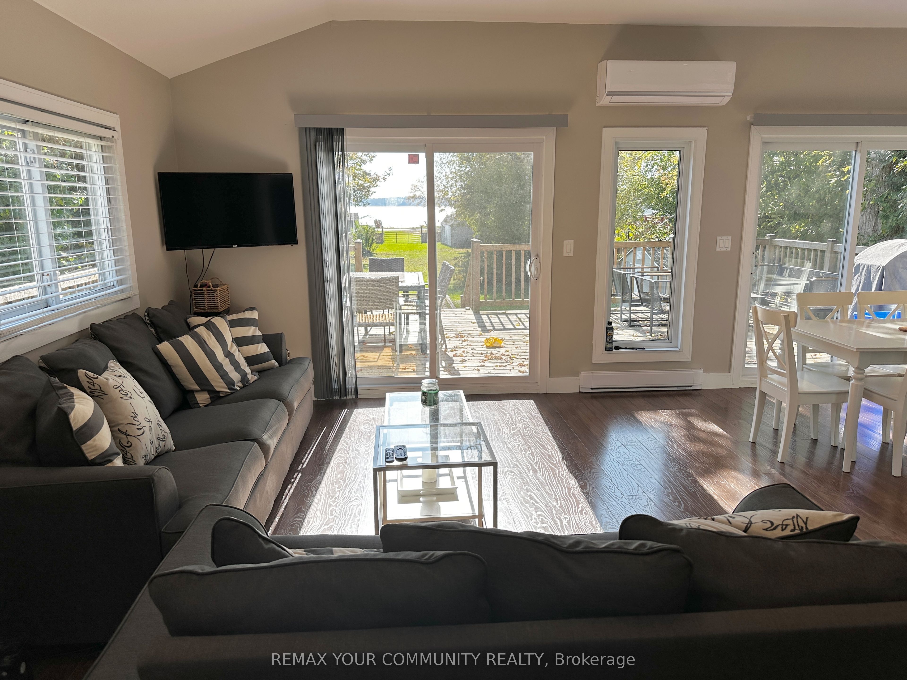 17 Price Street W