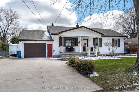 113 Whitelock Street S Stratford ON N5A 1T2