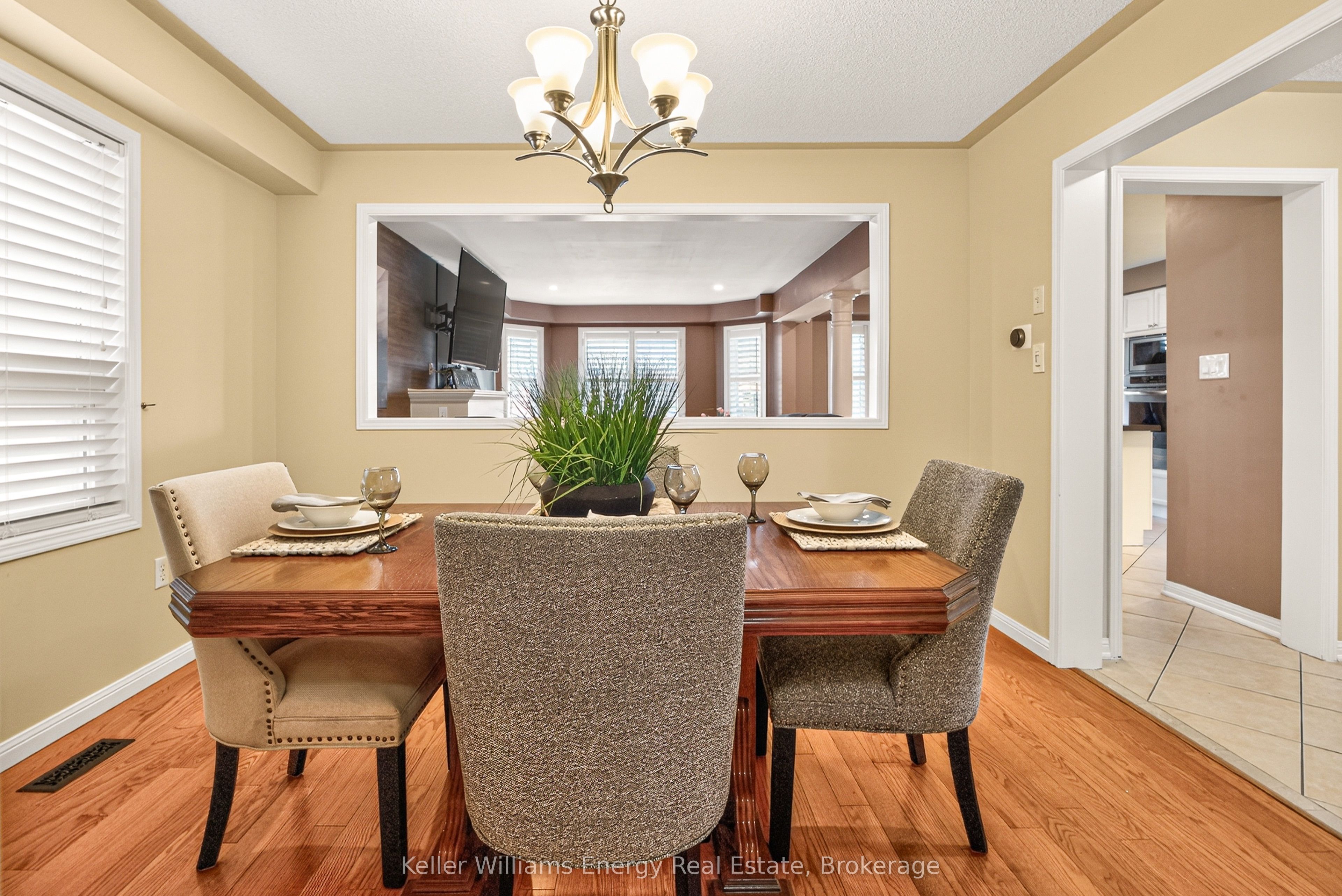 4 Holman Court