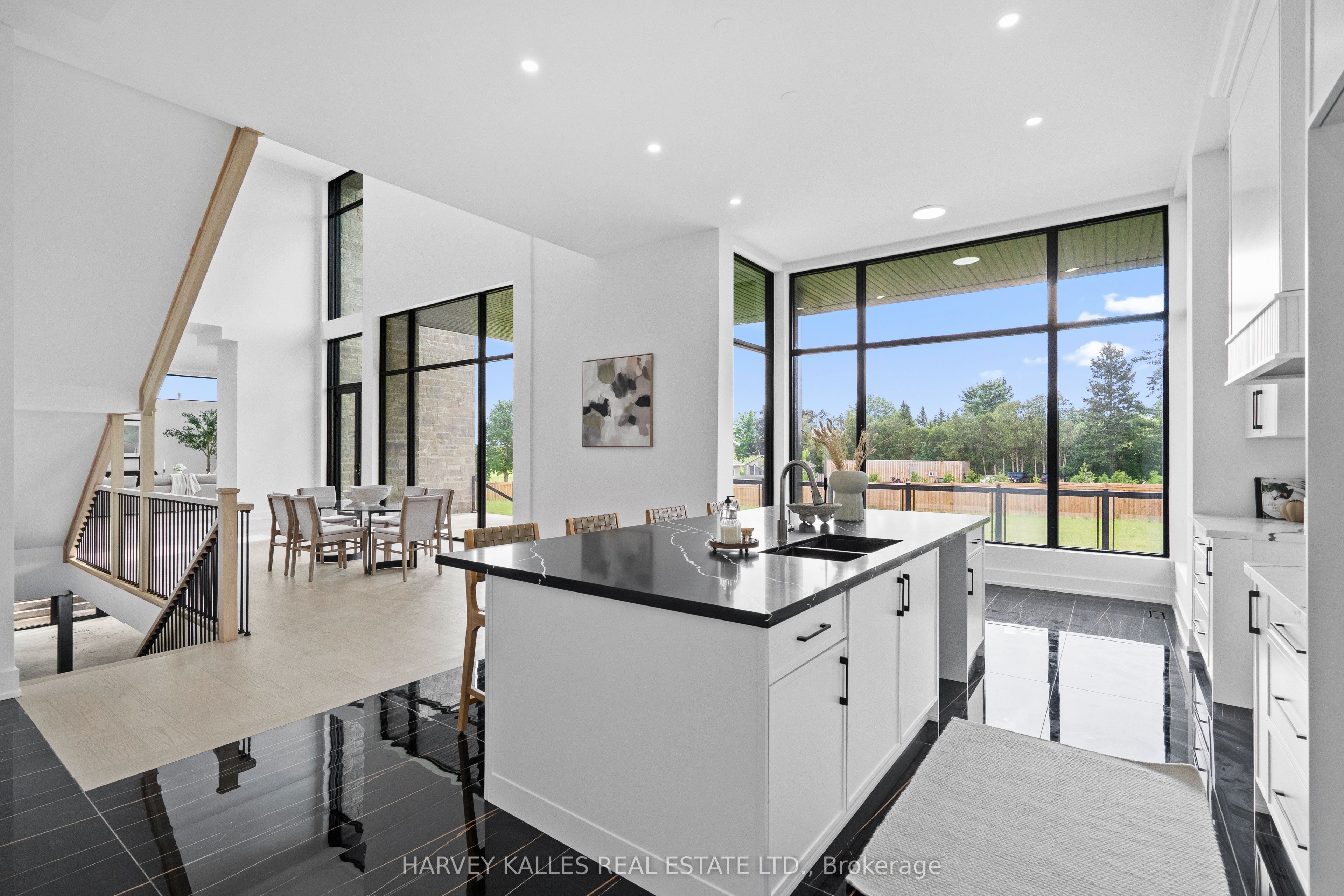 2 Sugarbush Court