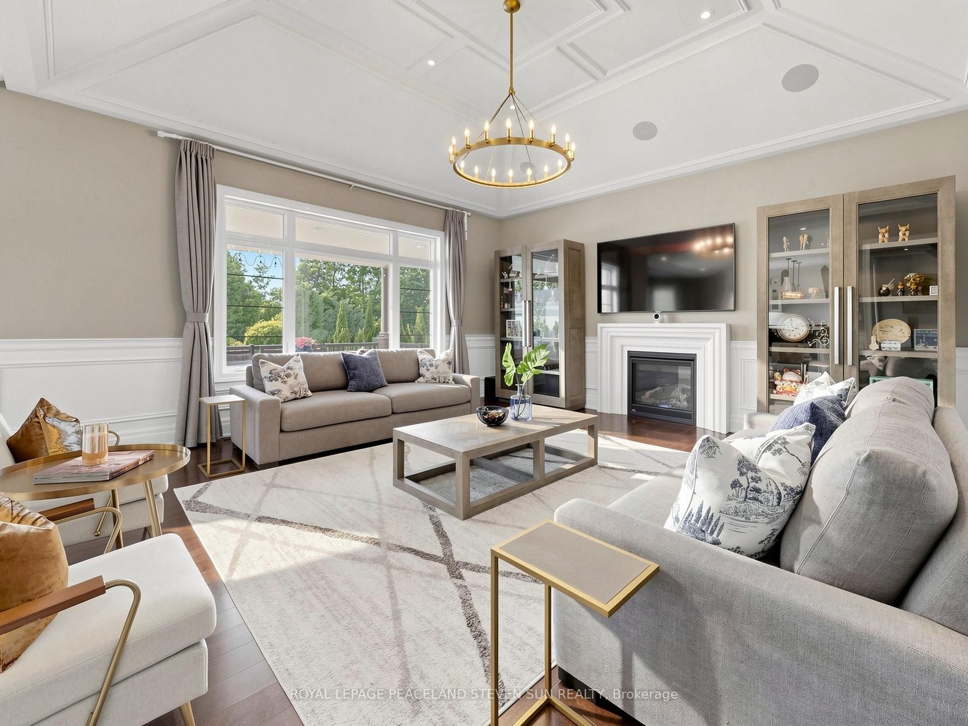 115 Carmichael Crescent