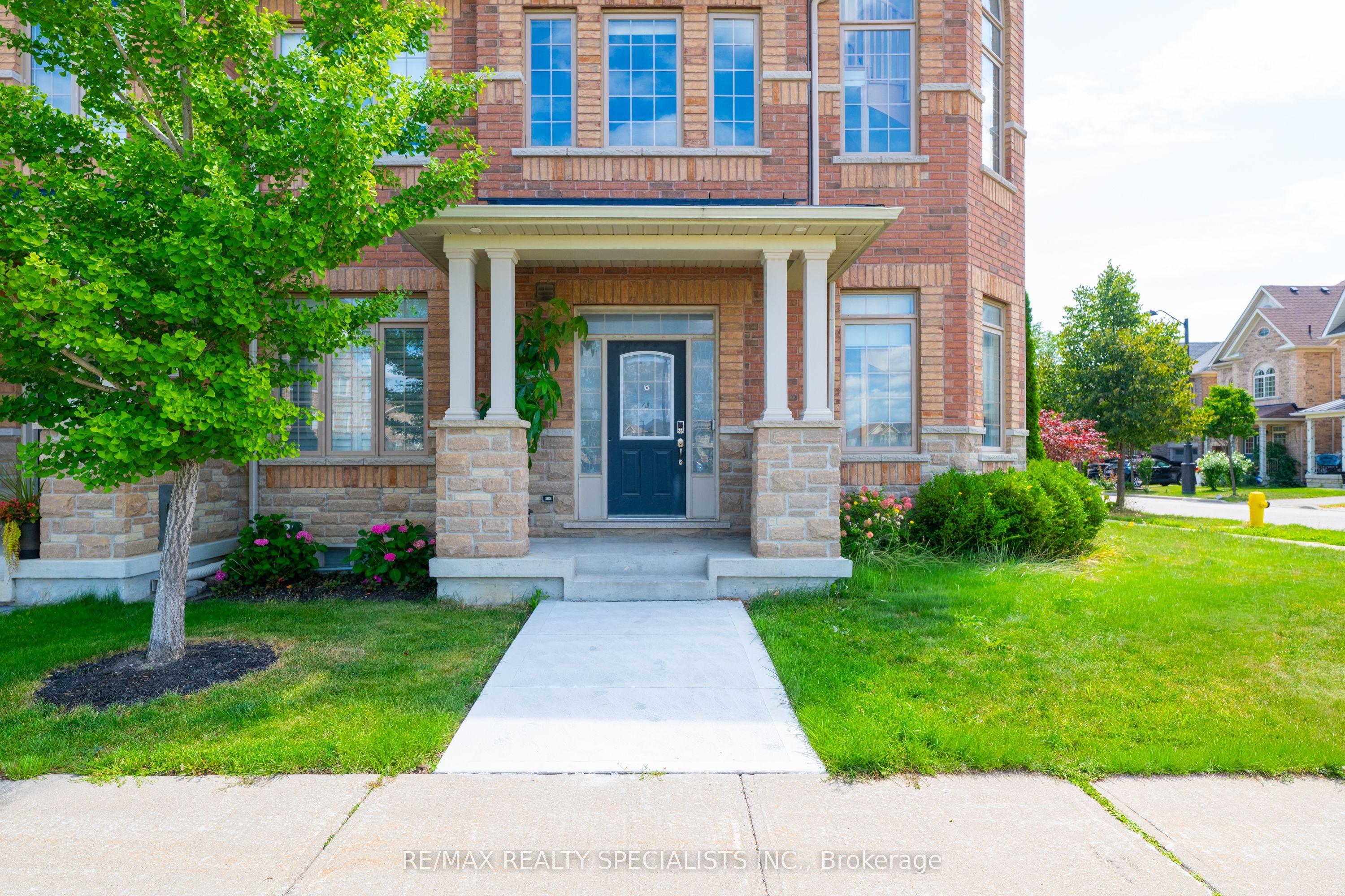 177 East's Corners Boulevard