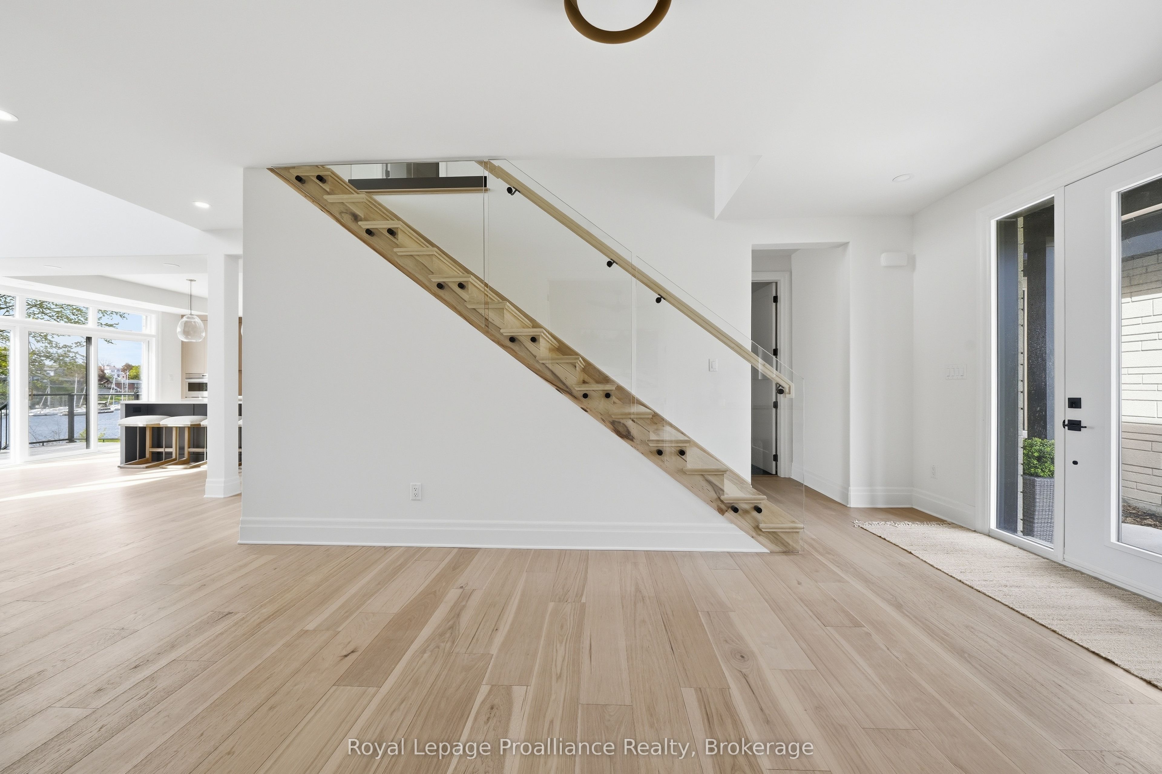 107 Villeneuve Drive