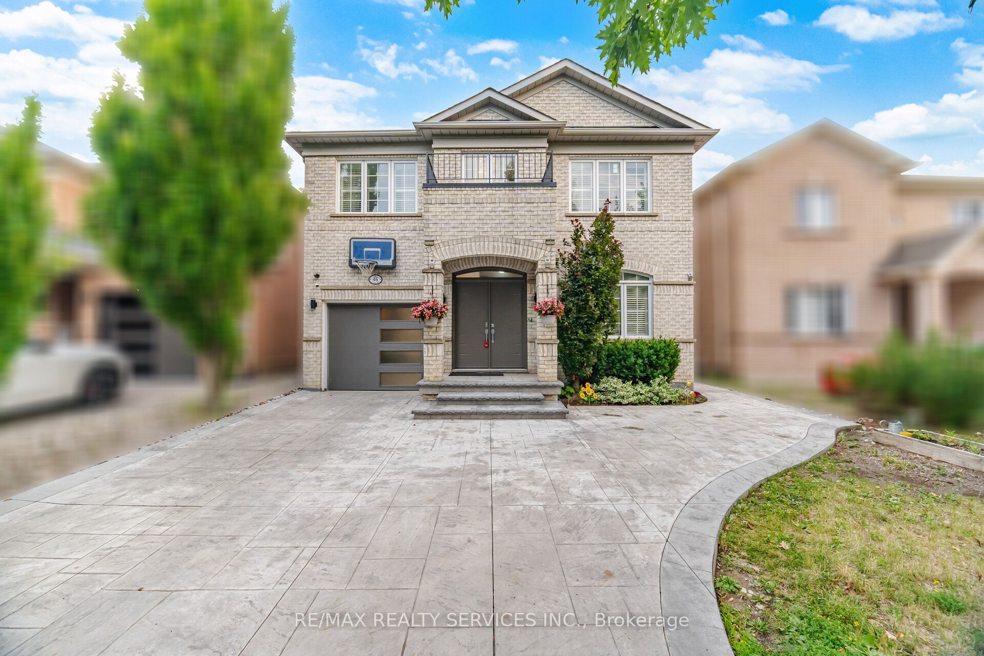 45 Skylark Drive