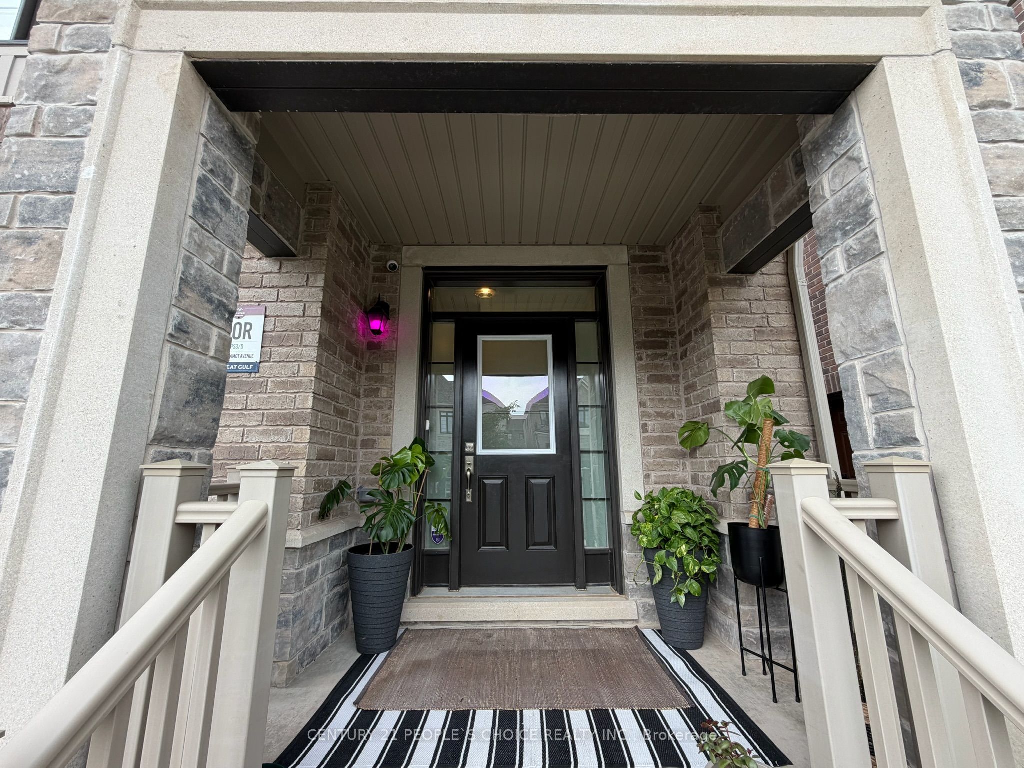 487 Bergamot Avenue