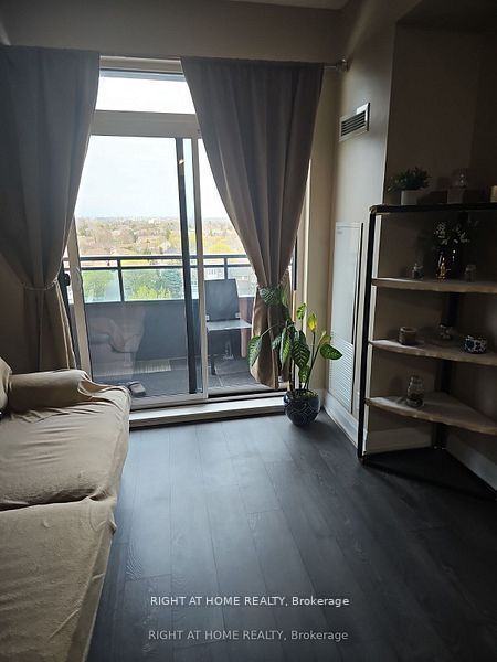 7900 Bathurst Street 714