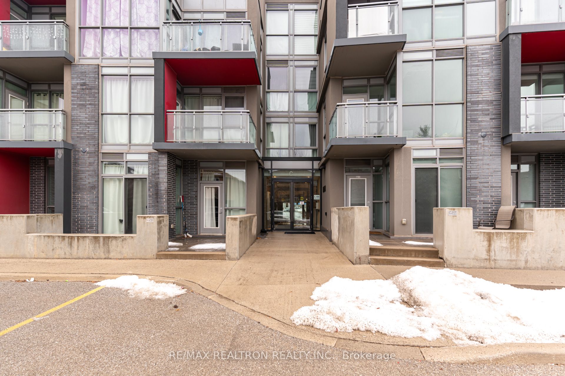 5260 Dundas Street N C401