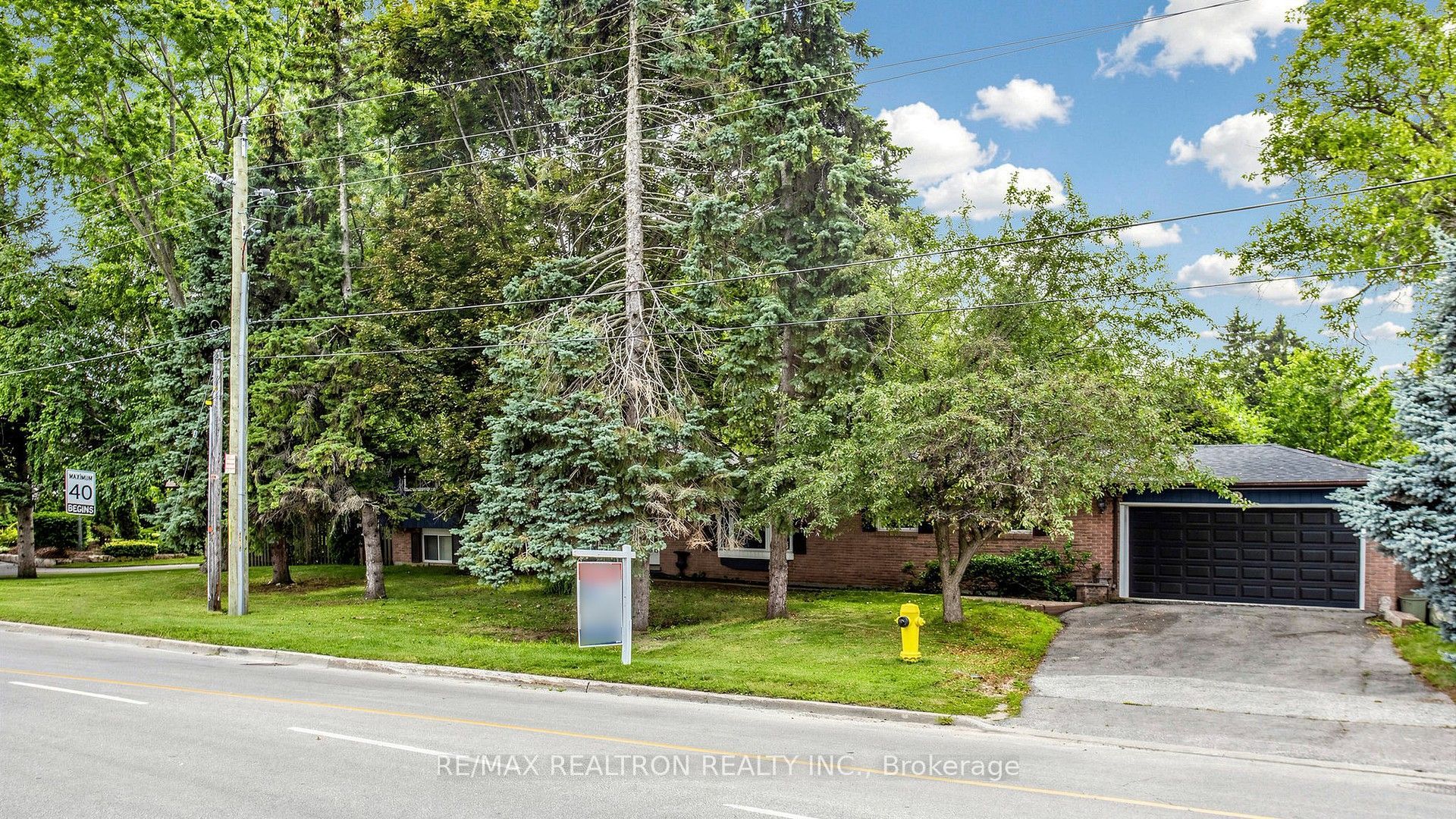 10 Rotherglen Road S