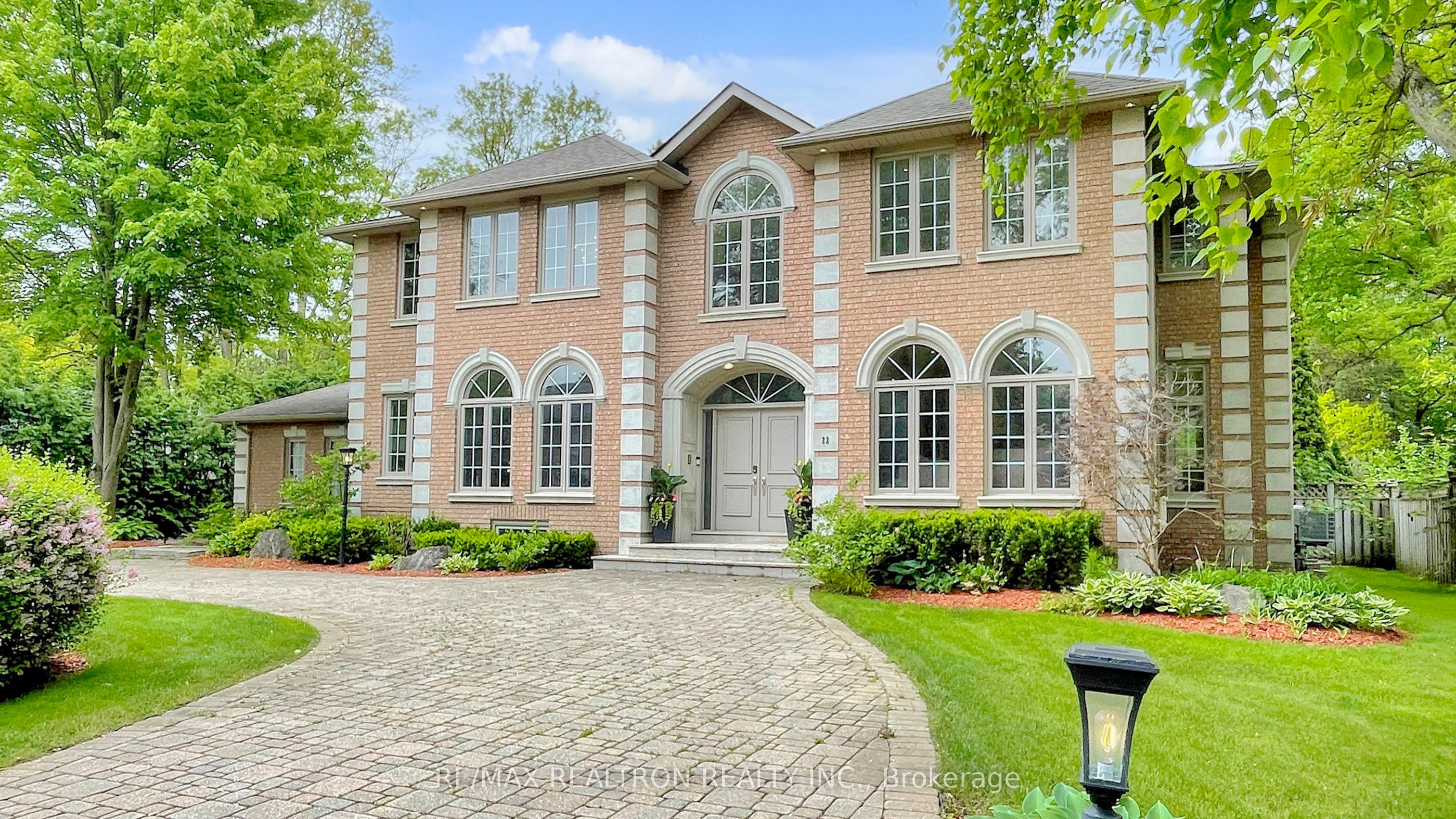 22 Valloncliffe Road