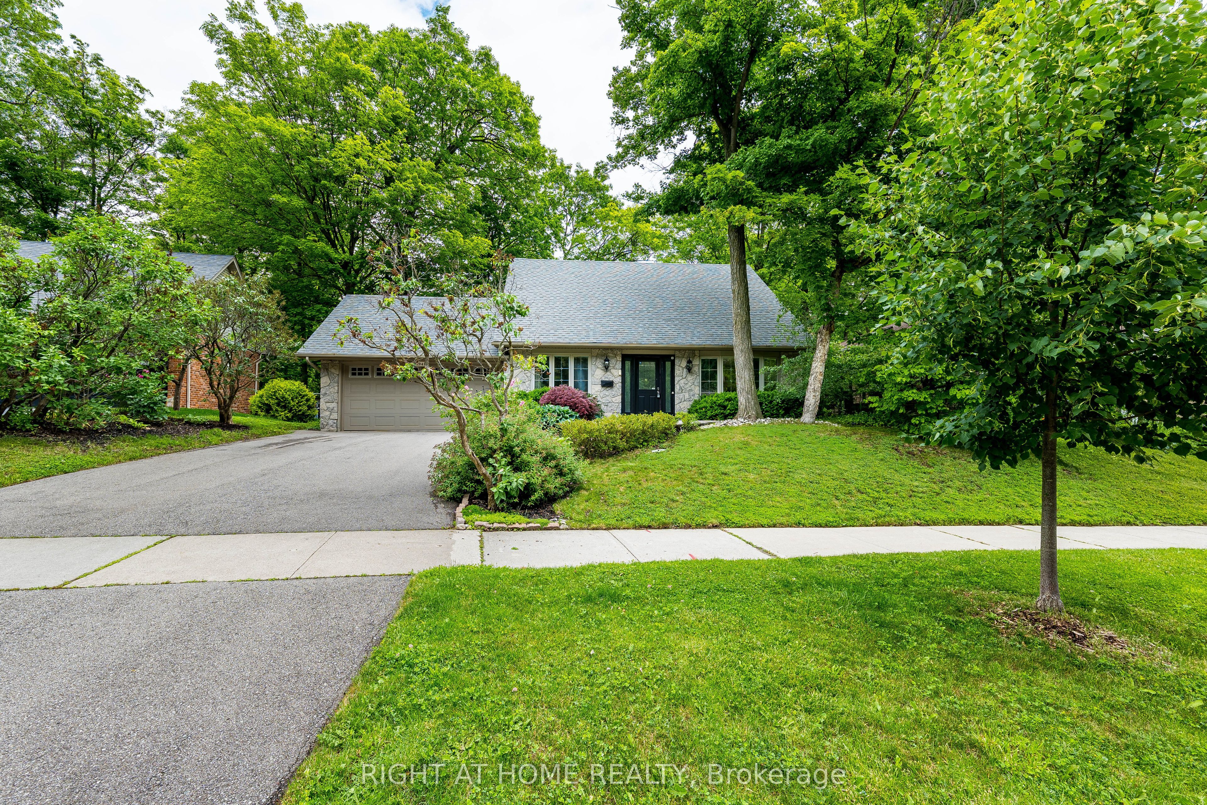 1941 Four Seasons Drive