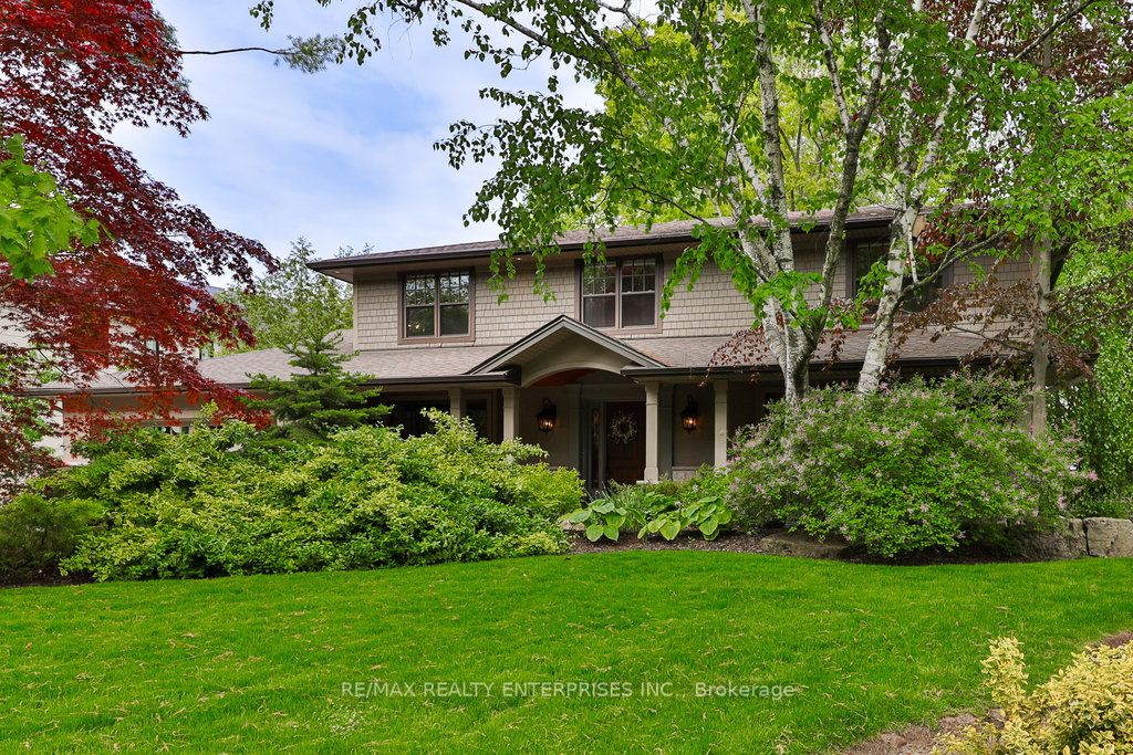 1293 Greenoaks Drive