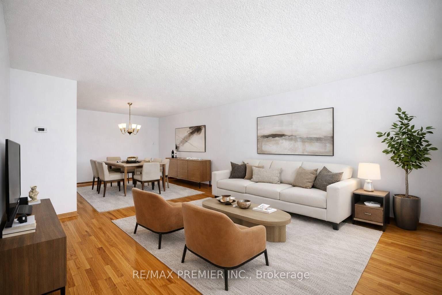 10 Sharpecroft Boulevard