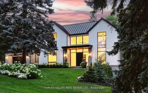 233 Lakewood Drive Oakville ON L6K 1B3