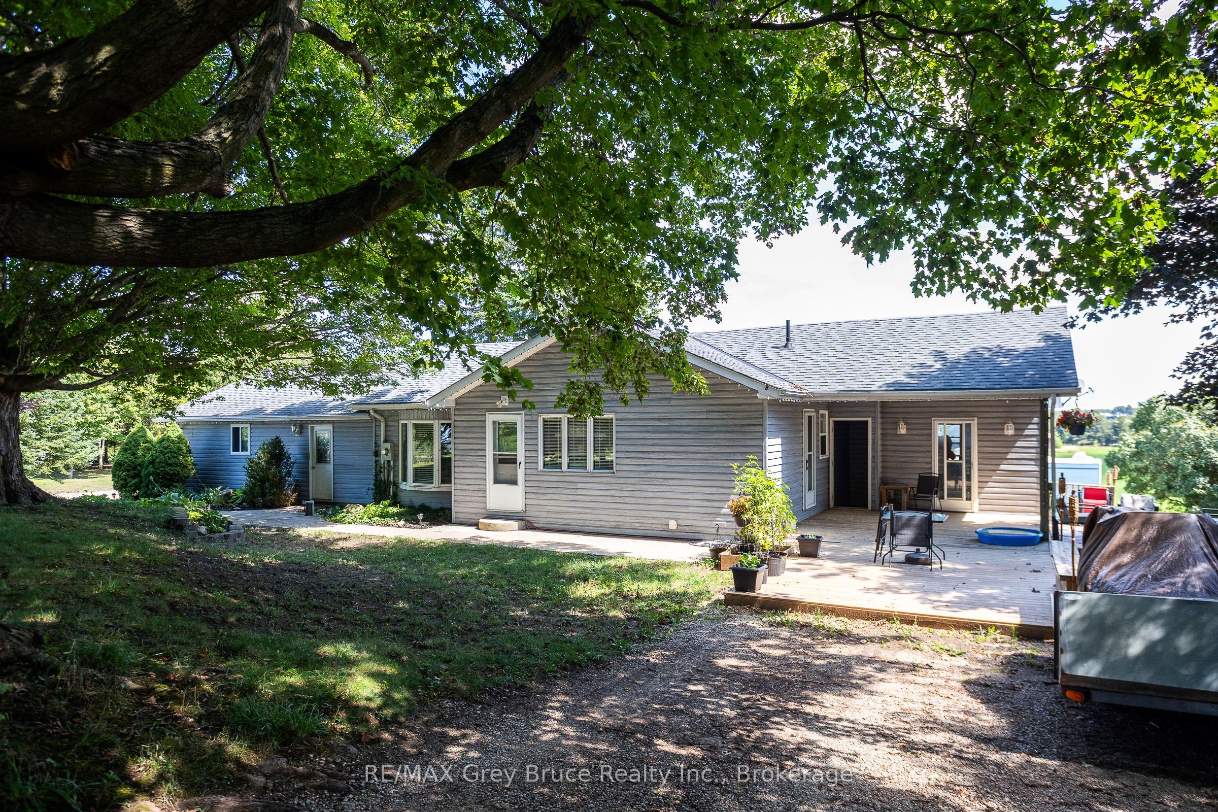 21486 Grey 16 Road