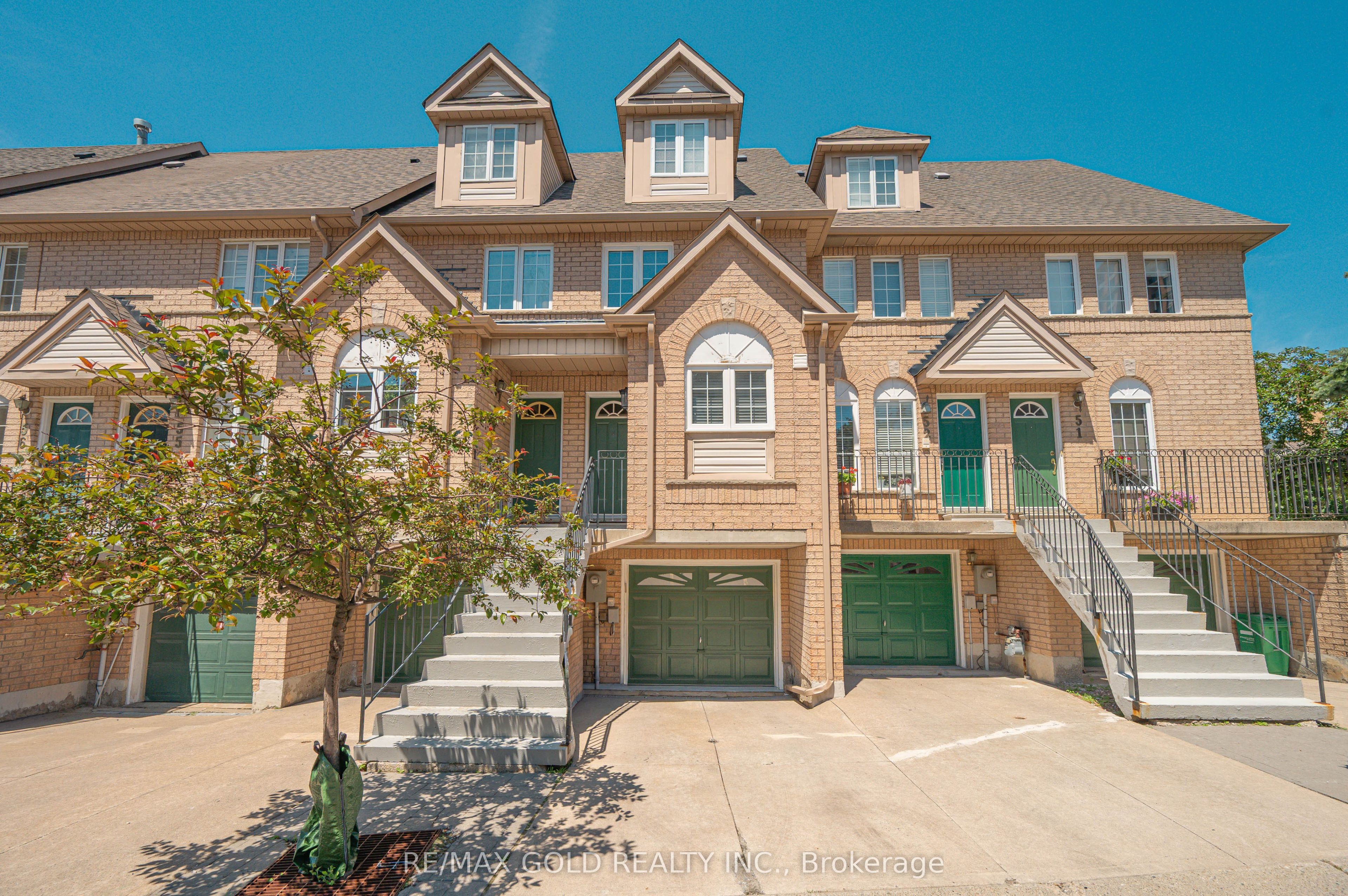 80 Strathaven Drive 53