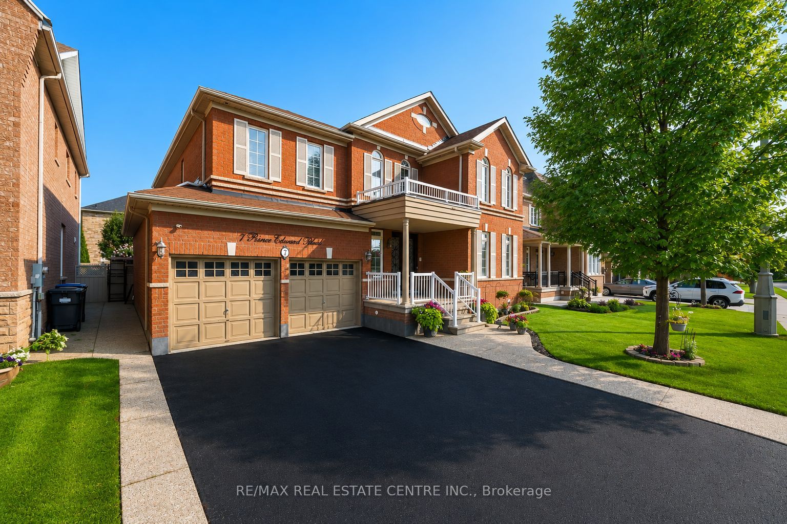 7 Prince Edward Boulevard