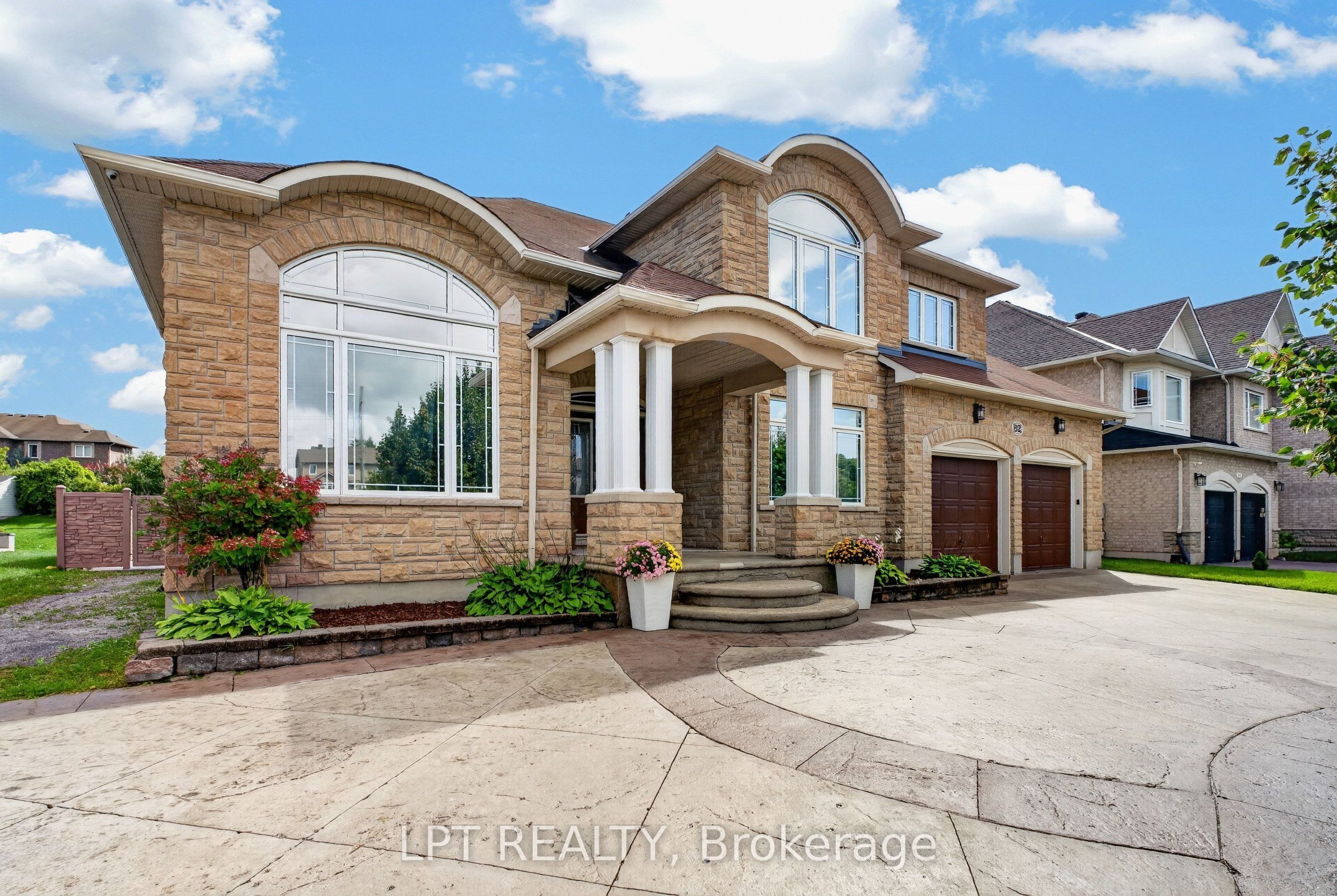 62 Tradewinds Drive
