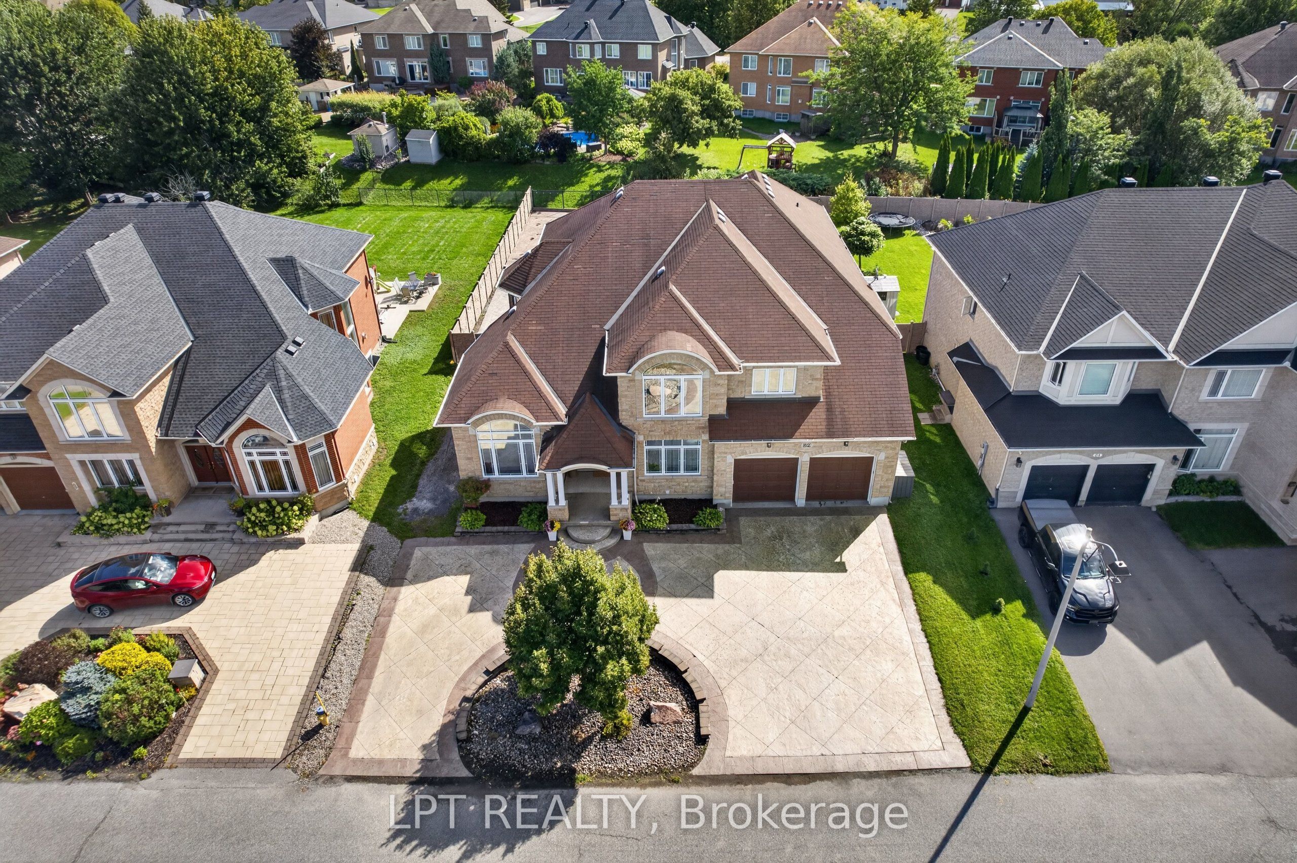 62 Tradewinds Drive