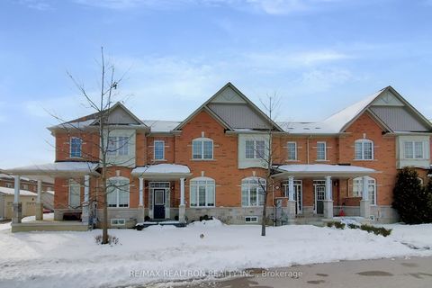 2442 Earl Grey Avenue Pickering ON L1X 0B9