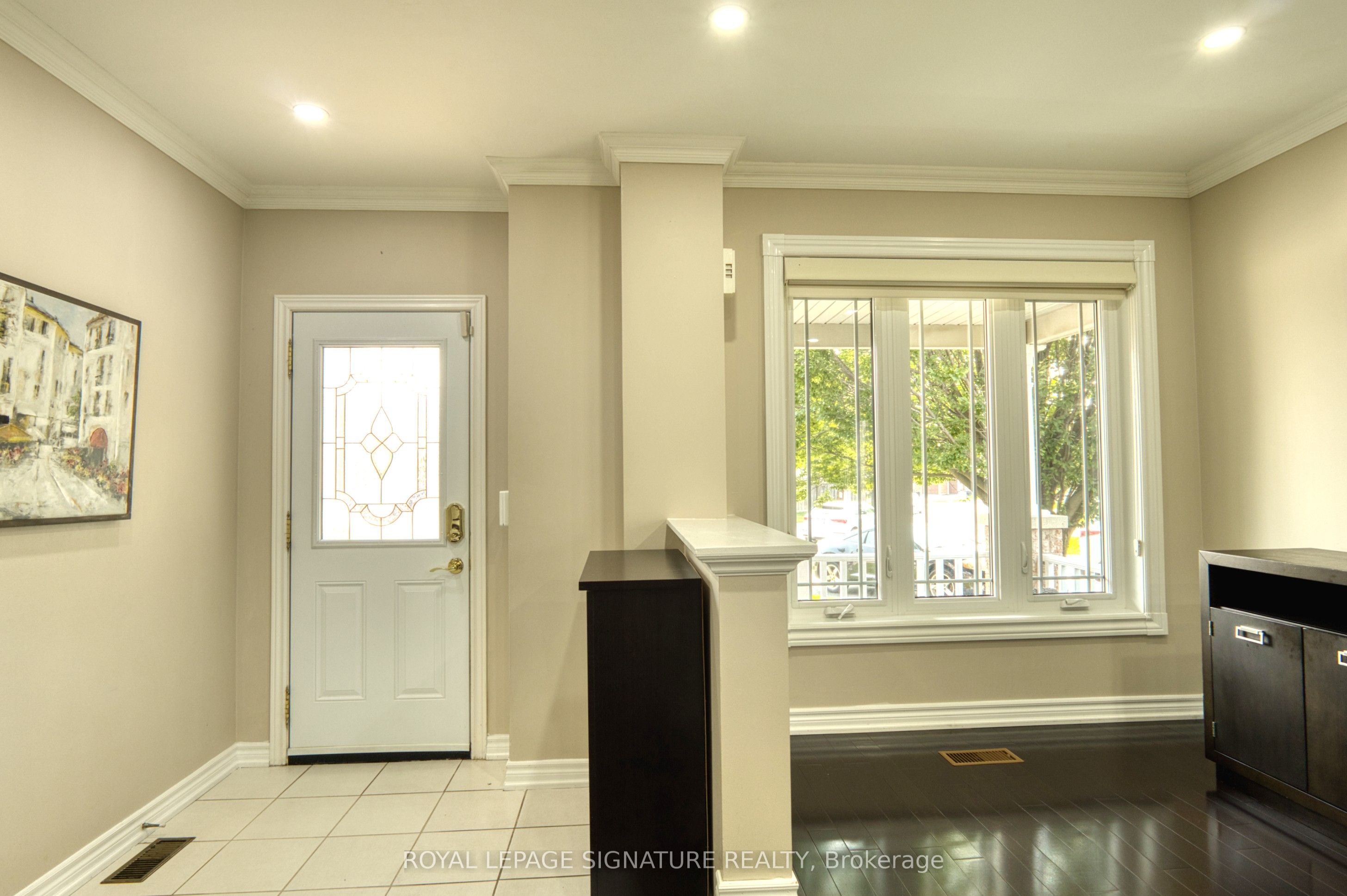 2449 BANKSIDE DR Drive