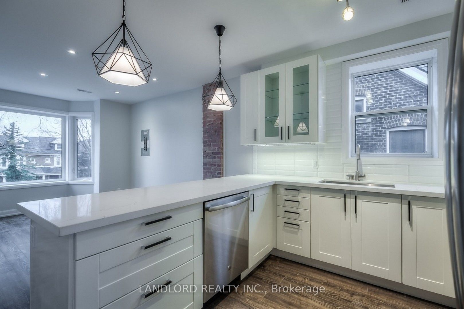 82 Parkway Avenue