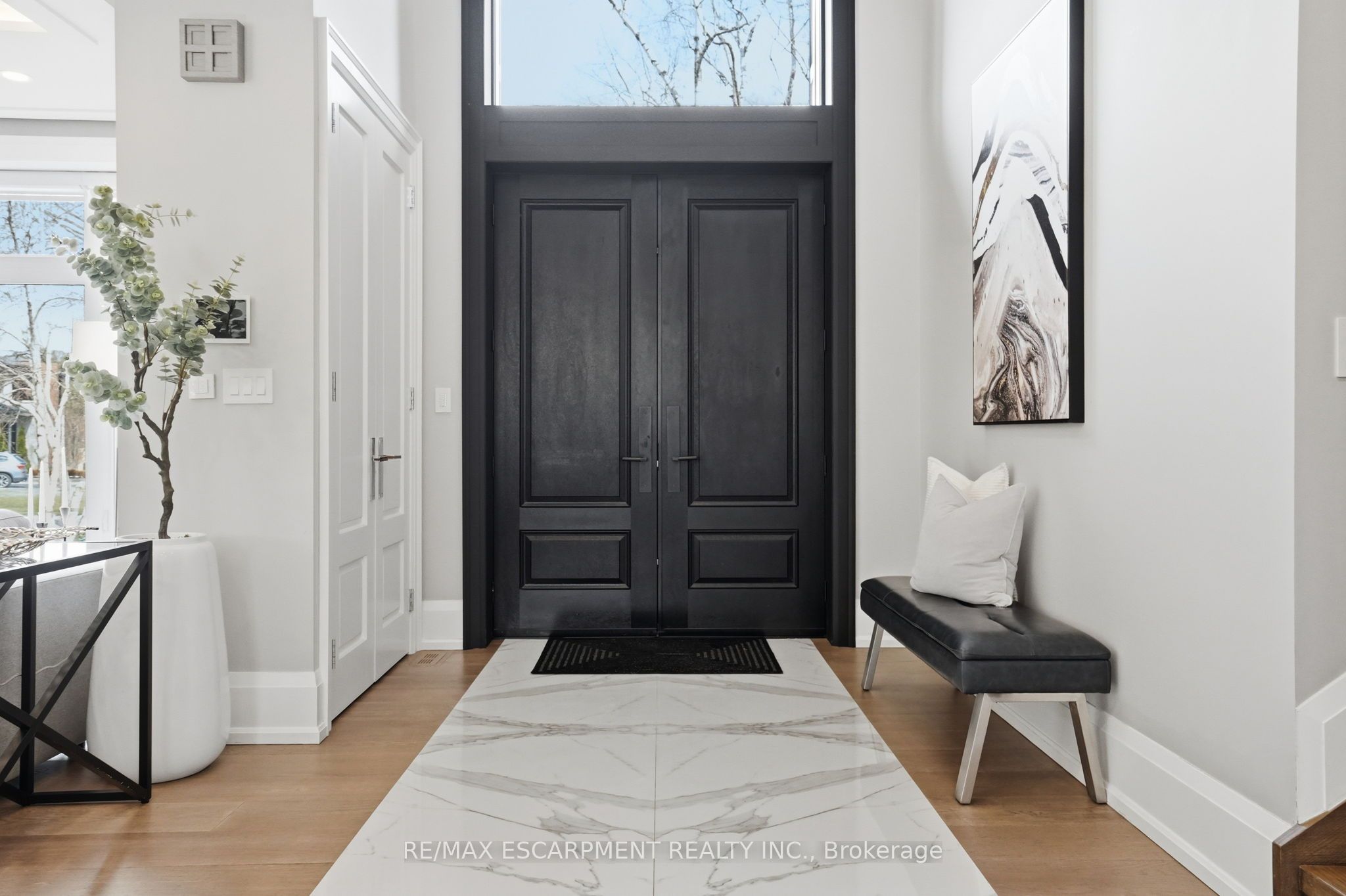 1489 Rogerswood Court