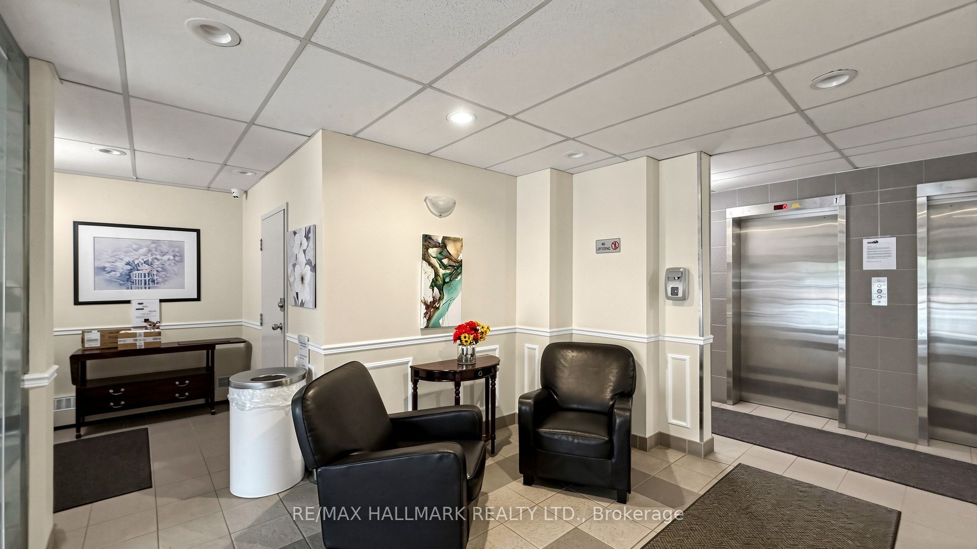 49 Queen Street E 402
