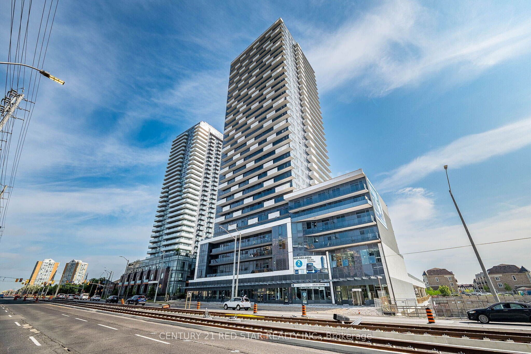 5105 Hurontario Street 422
