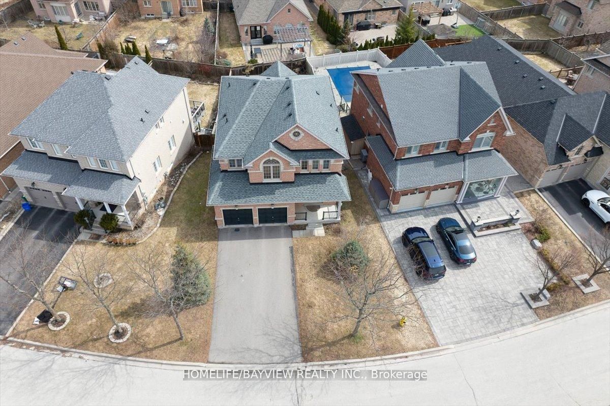 27 Donzi Lane