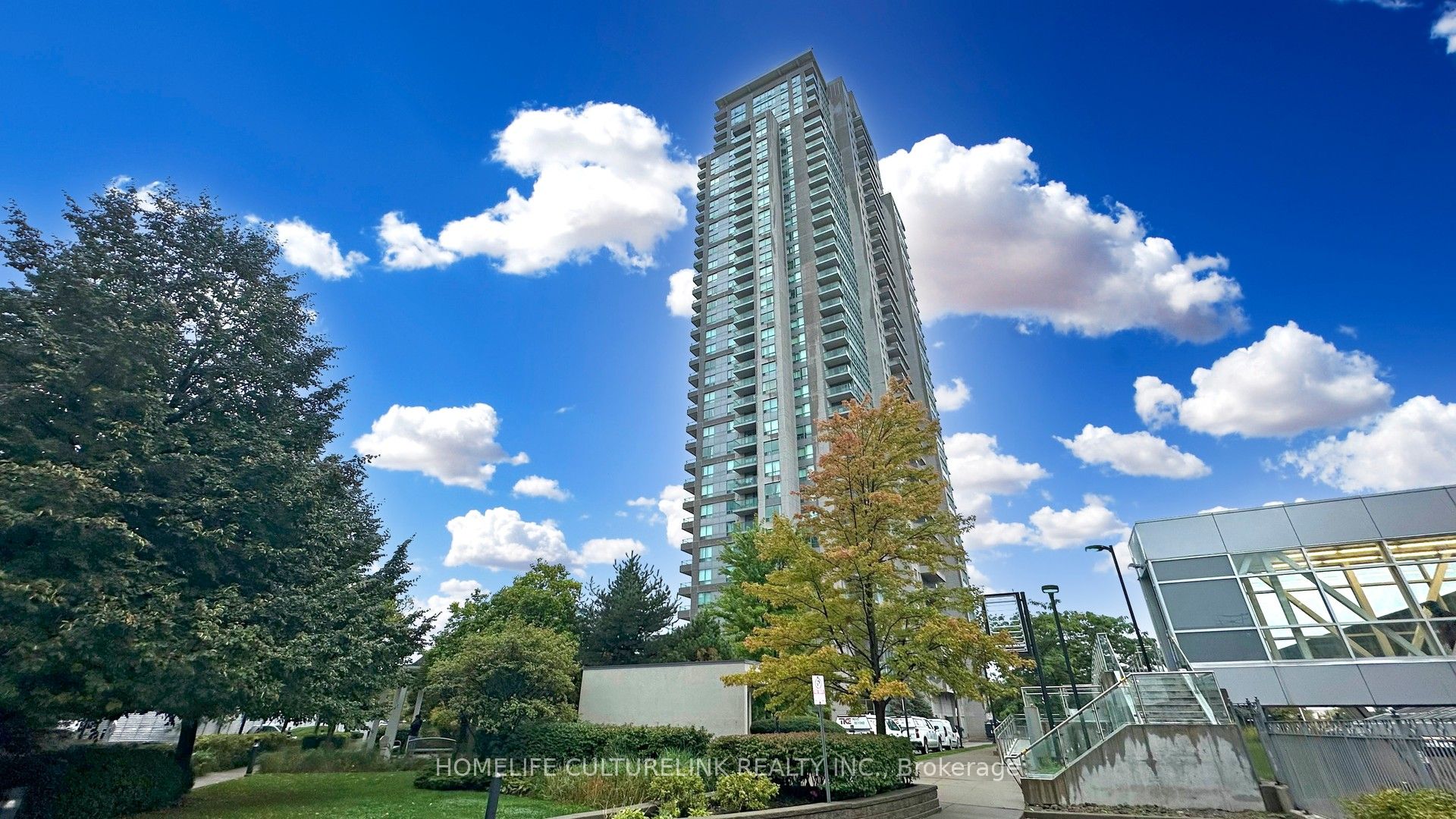 50 Brian Harrison Way 305