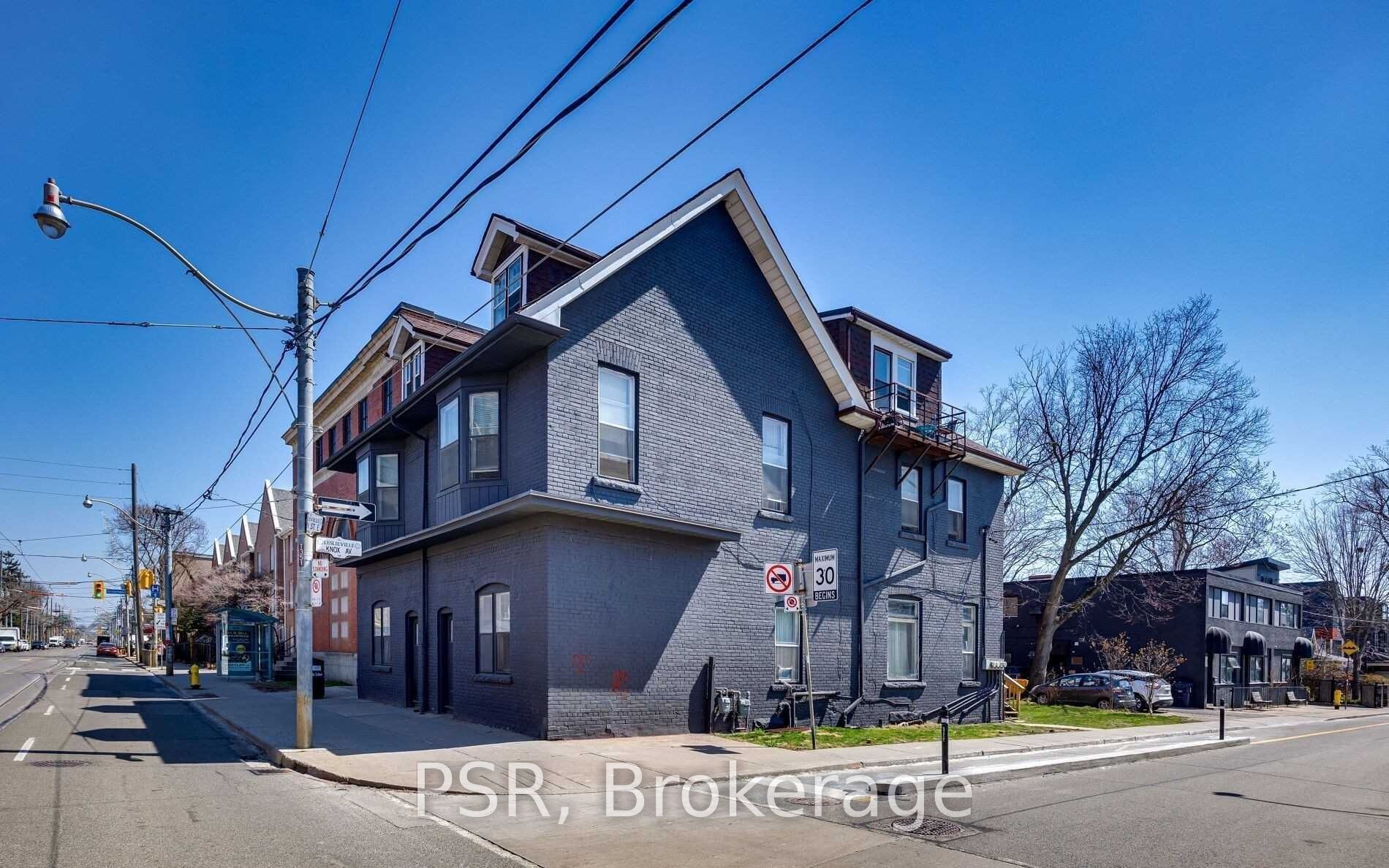 1349/1351 Queen Street E