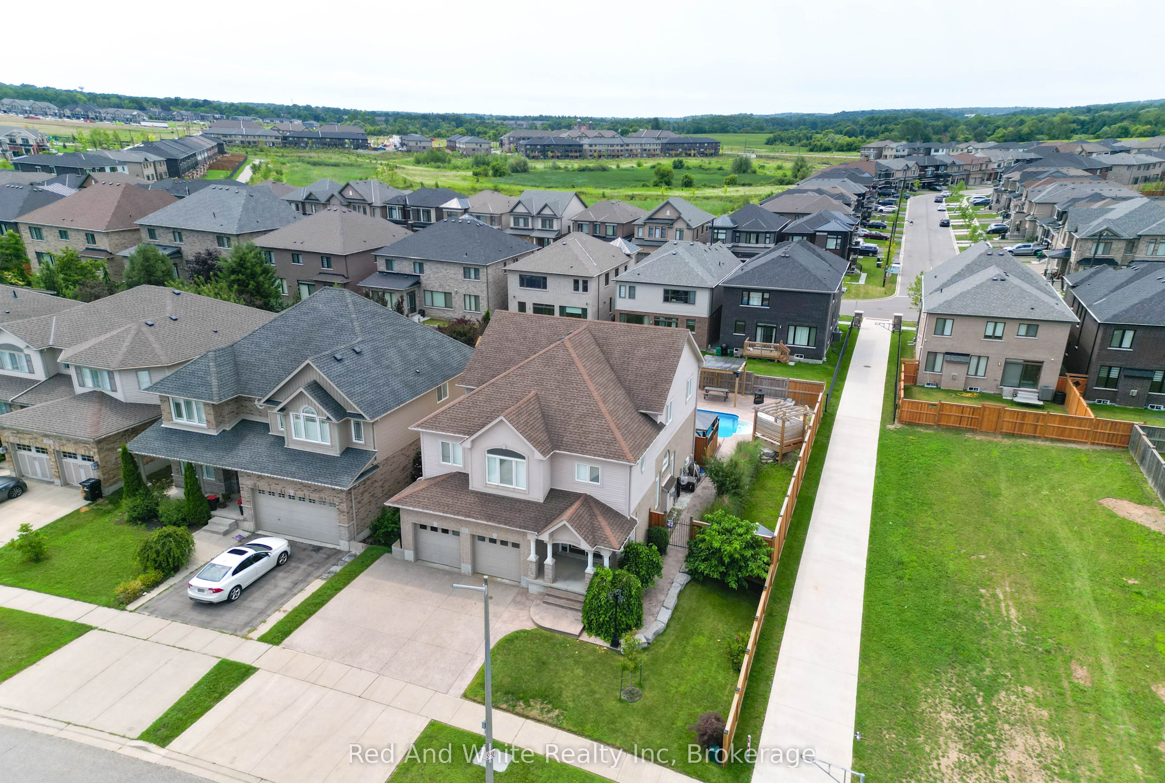 167 Westcliff Way