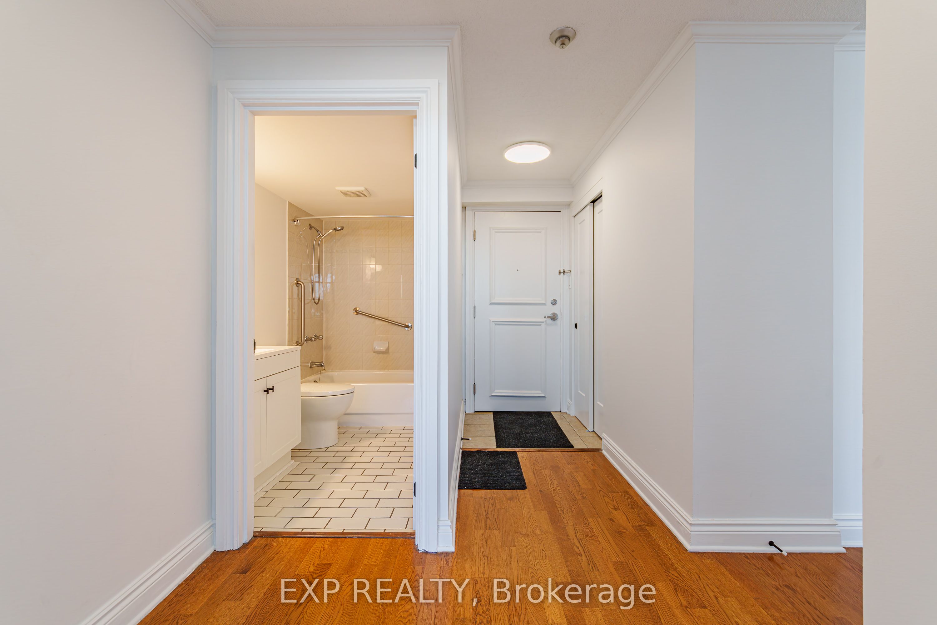 1440 Heron Road 1004