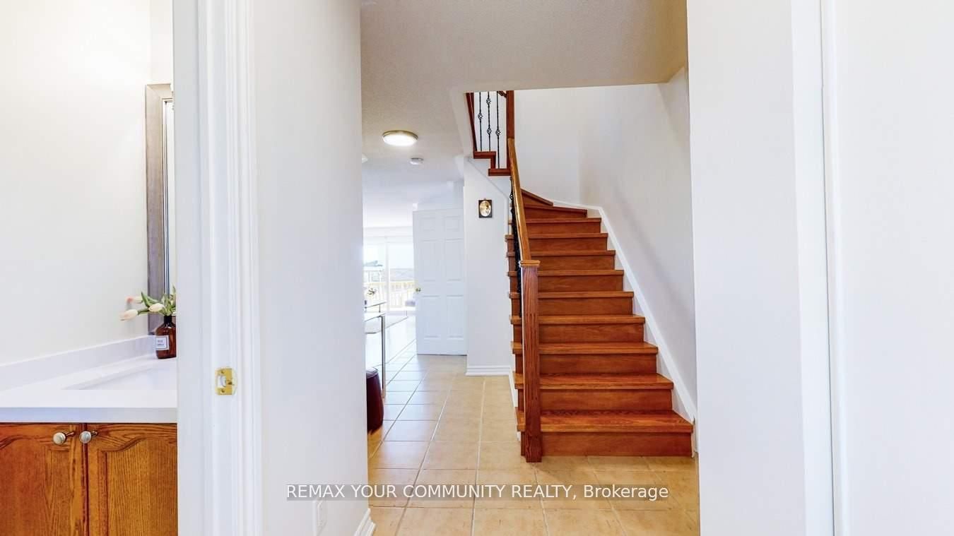 143 Cornish Drive E