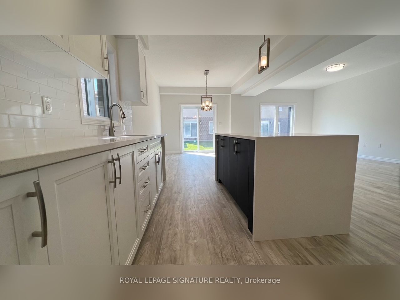 3128 Turner Crescent