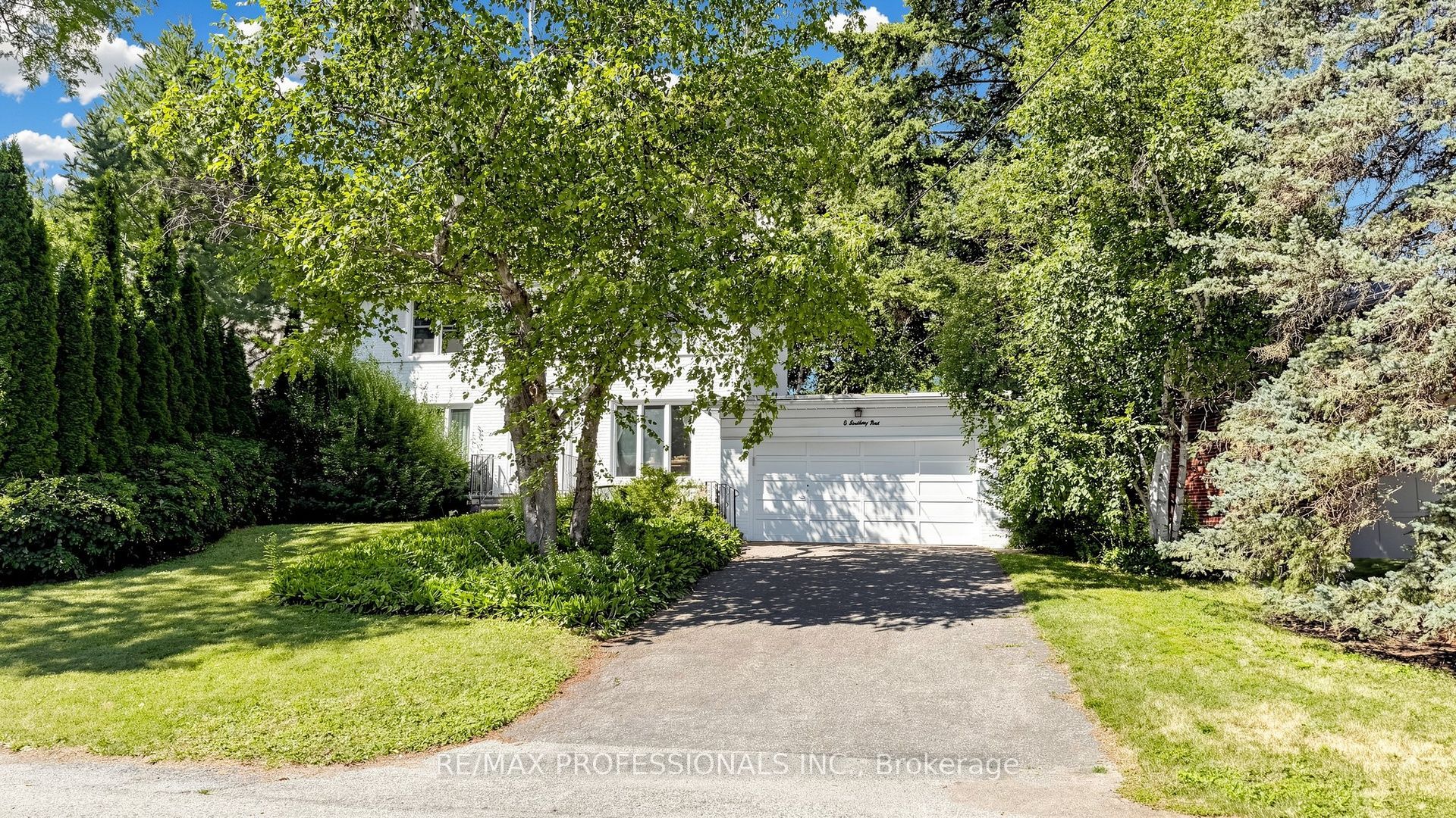 8 Southway Road
