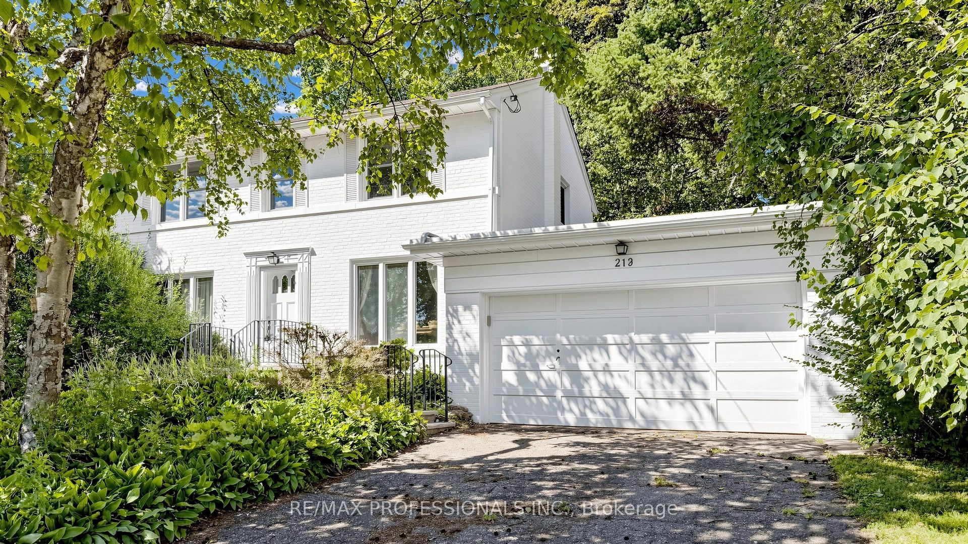 8 Southway Road