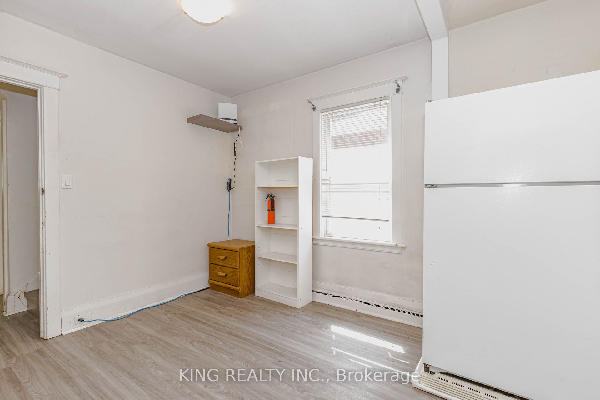 1177 King Street W