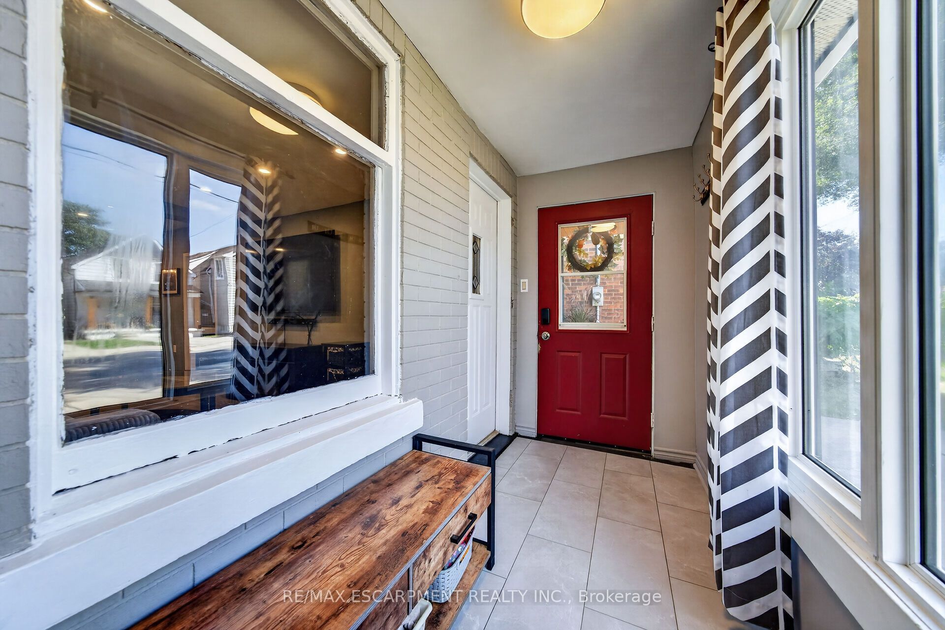 7 East 24th Street