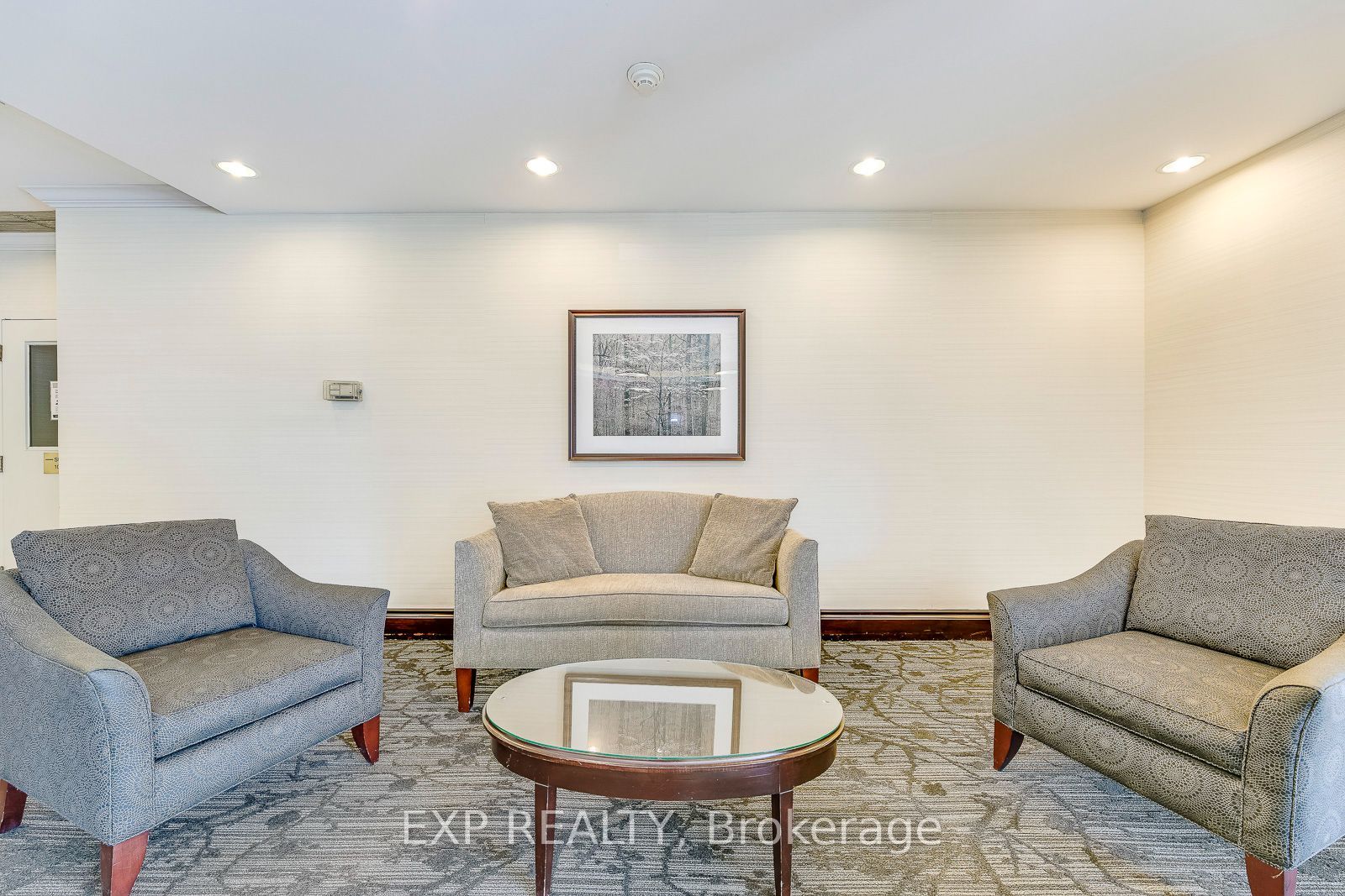 2155 Burnhamthorpe Road 1607