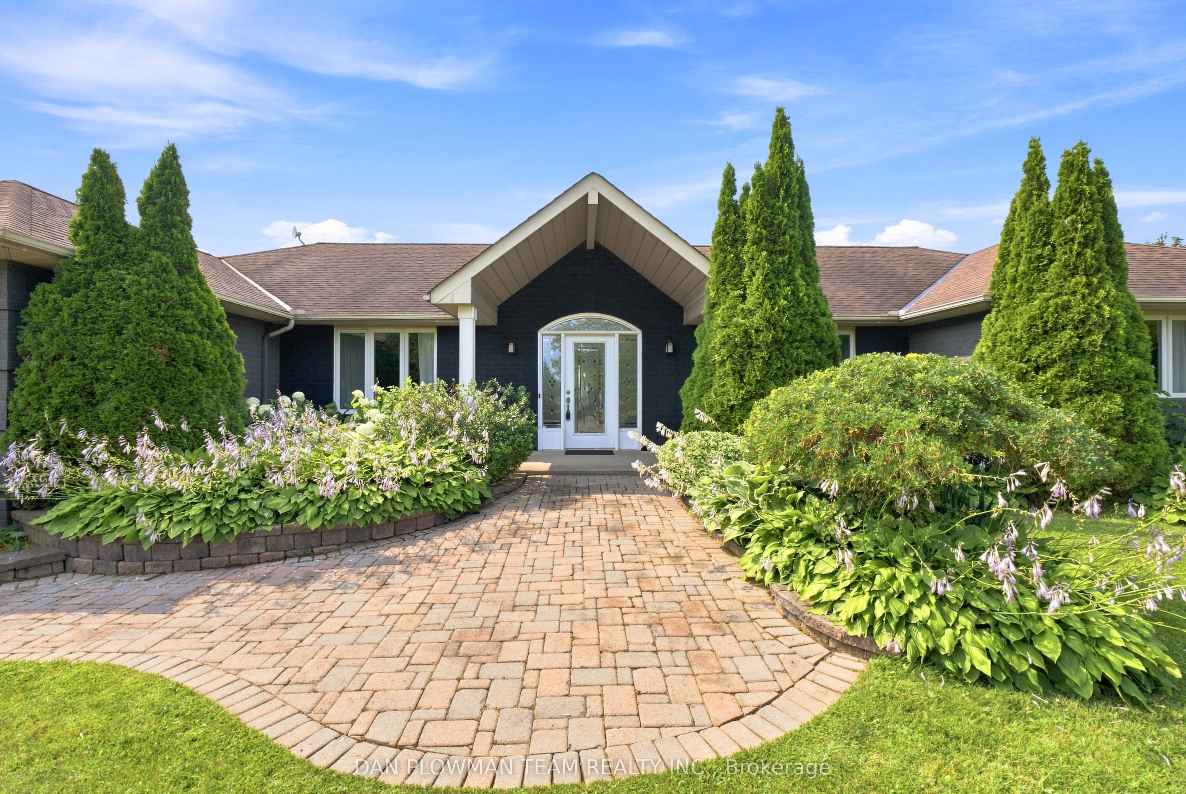 11 Steepleview Court