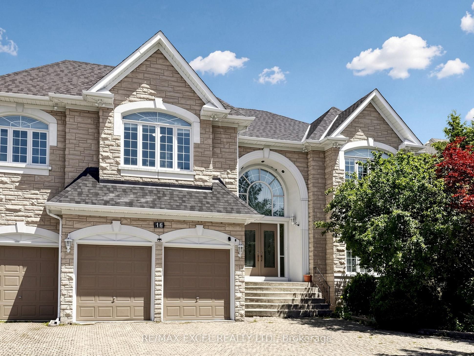 16 Frybrook Crescent