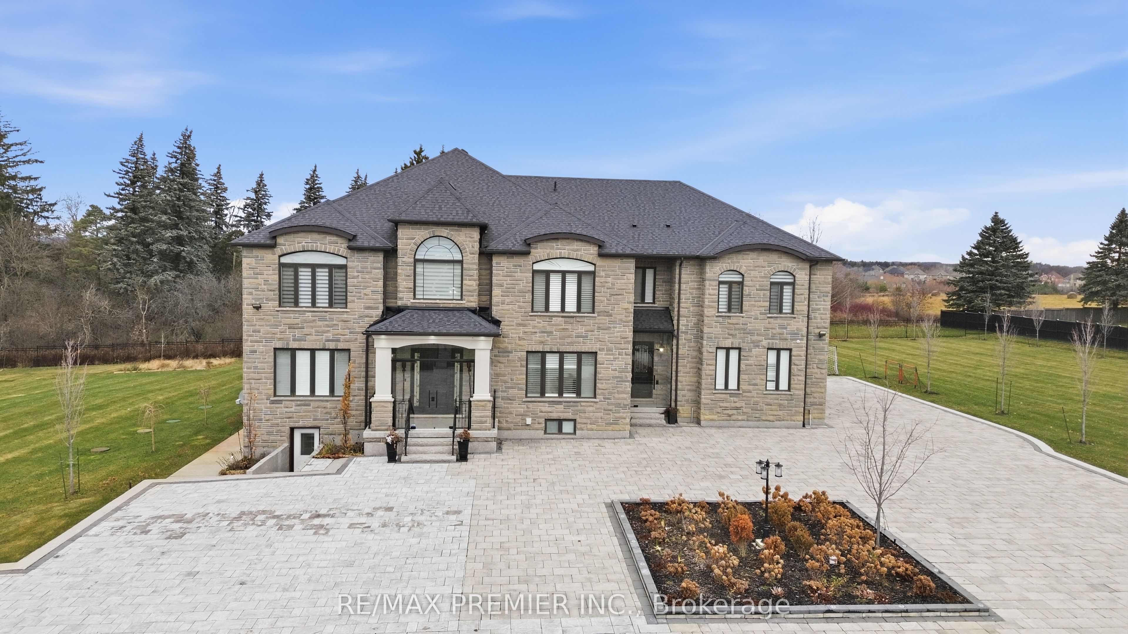 2180 King Vaughan Road