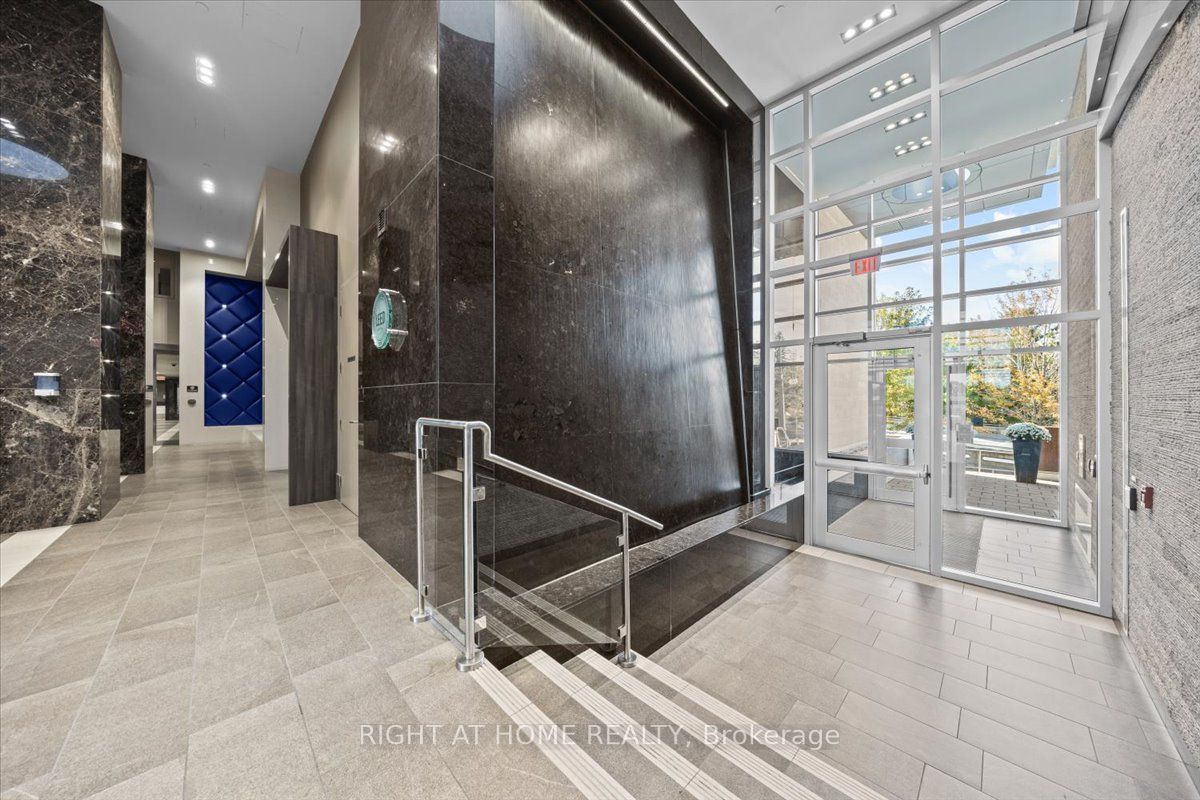 1035 Bank Street 705